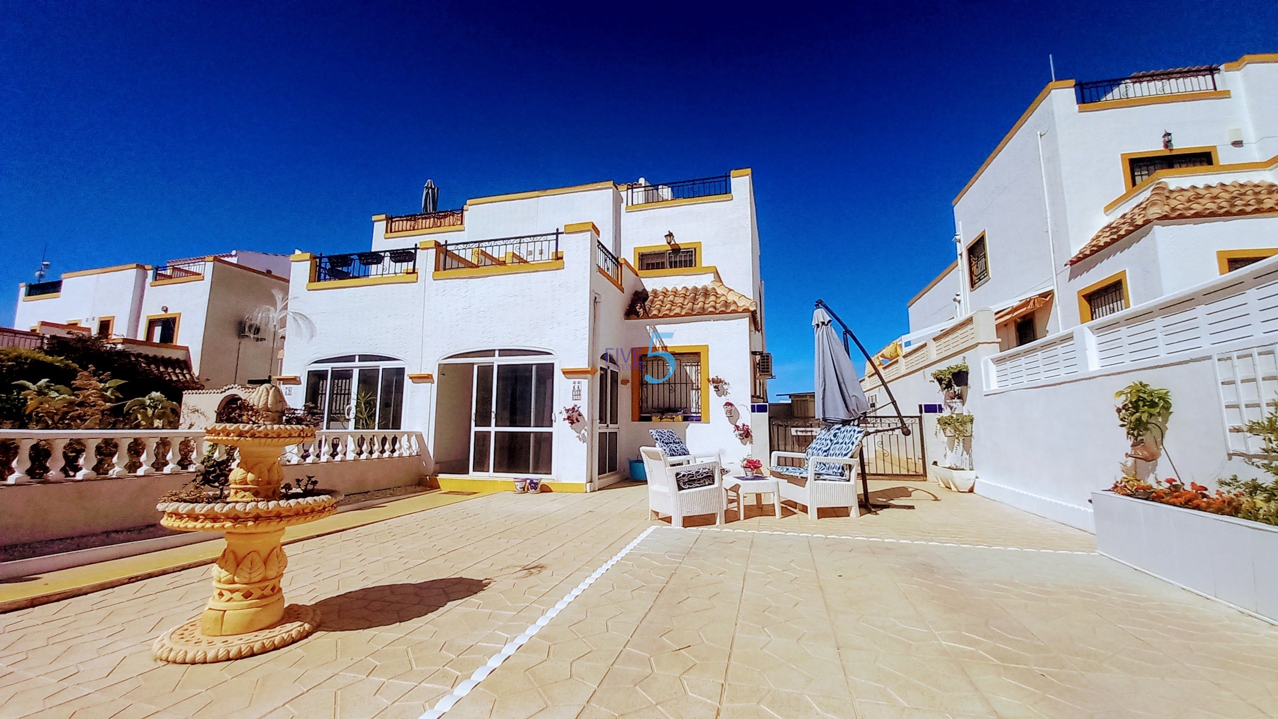 Property Image 581280-alicante-alacant-townhouses-3-2