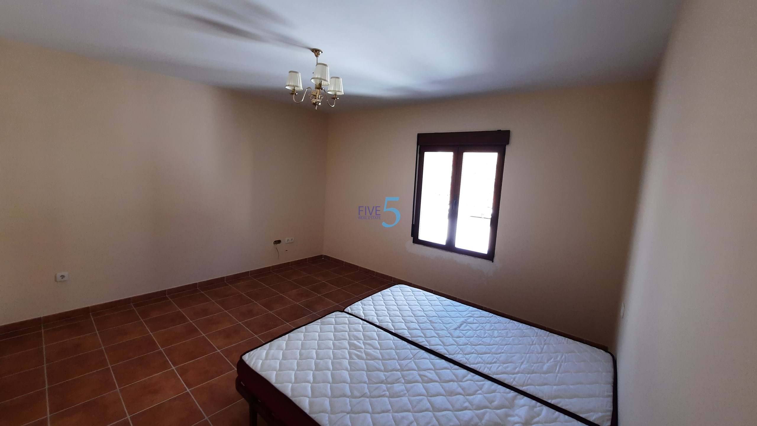 Townhouse for sale in Valencia City 27