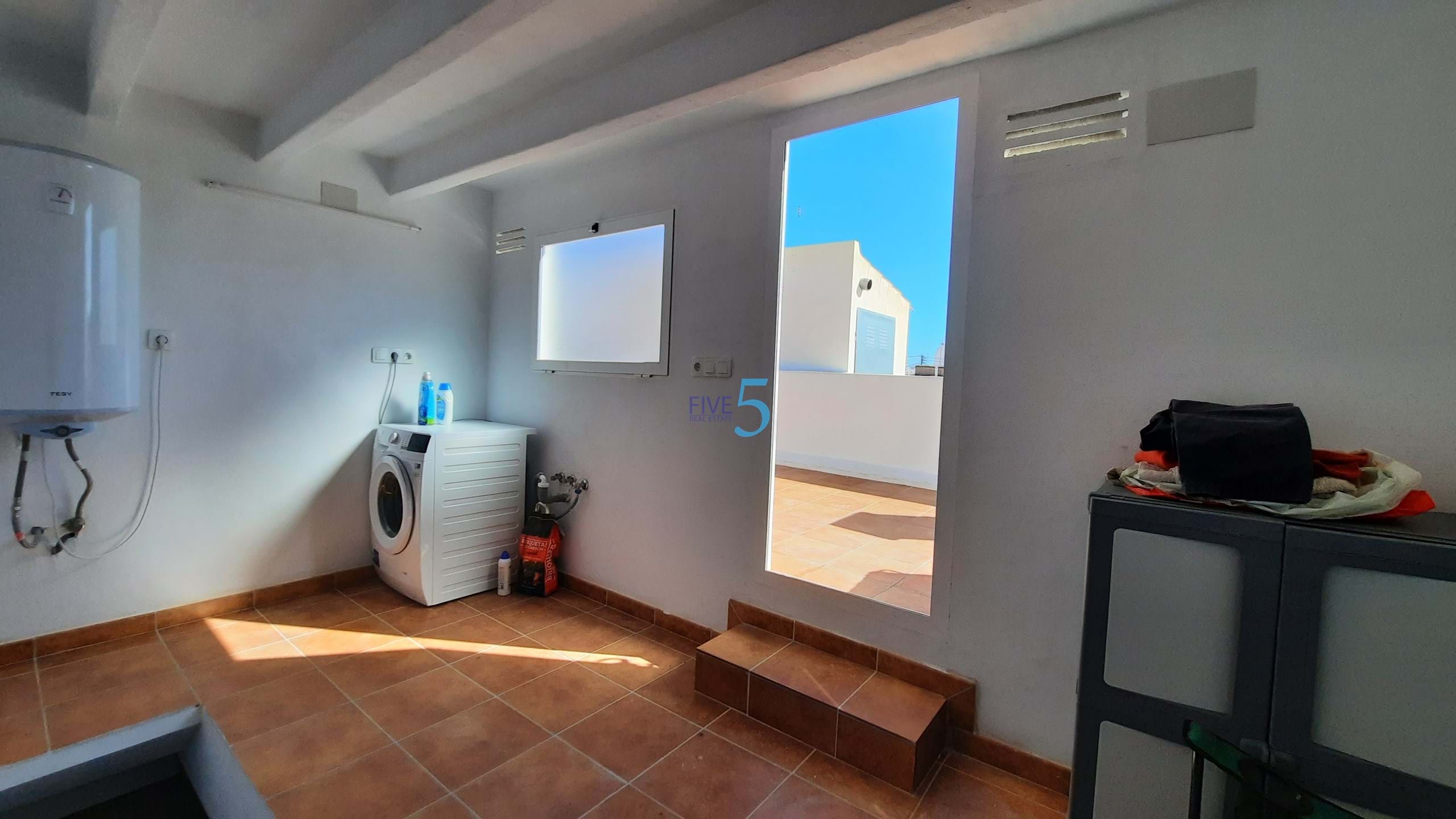 Townhouse for sale in Valencia City 31