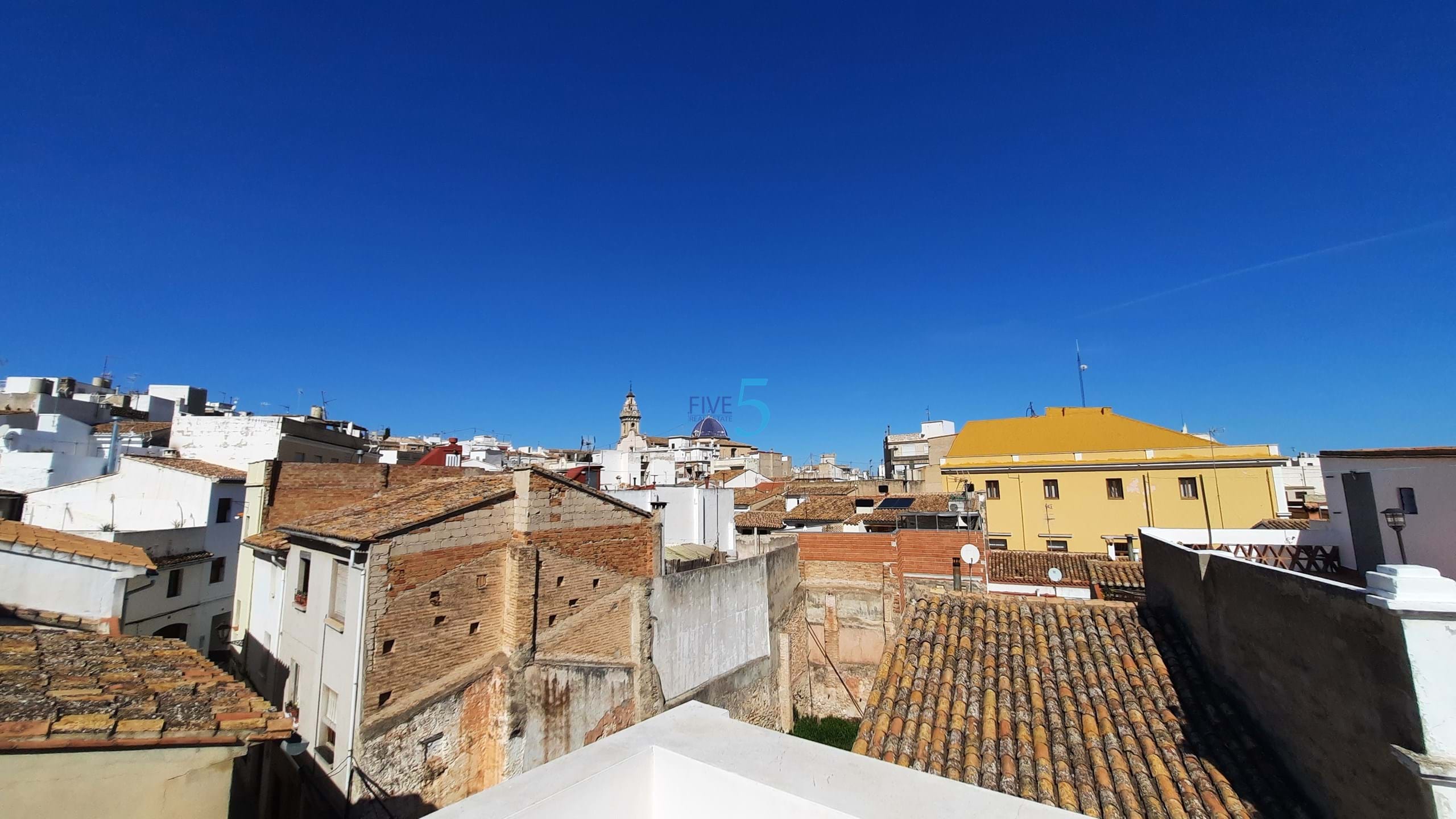 Townhouse for sale in Valencia City 33
