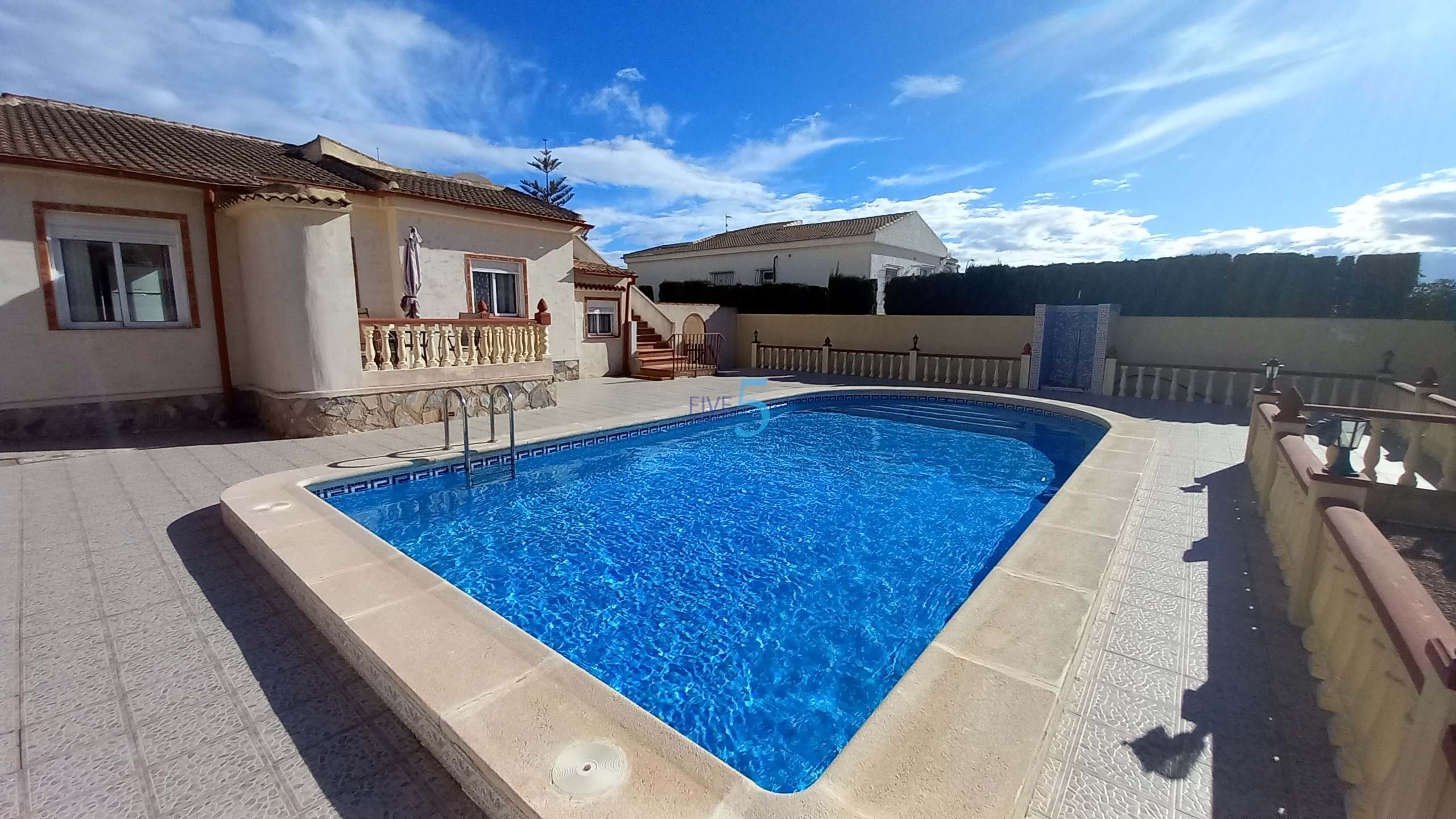 Villa for sale in Torrevieja and surroundings 30