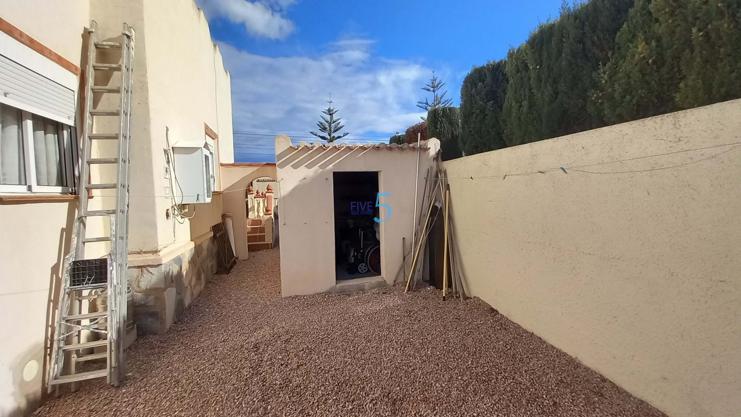 Villa for sale in Torrevieja and surroundings 35