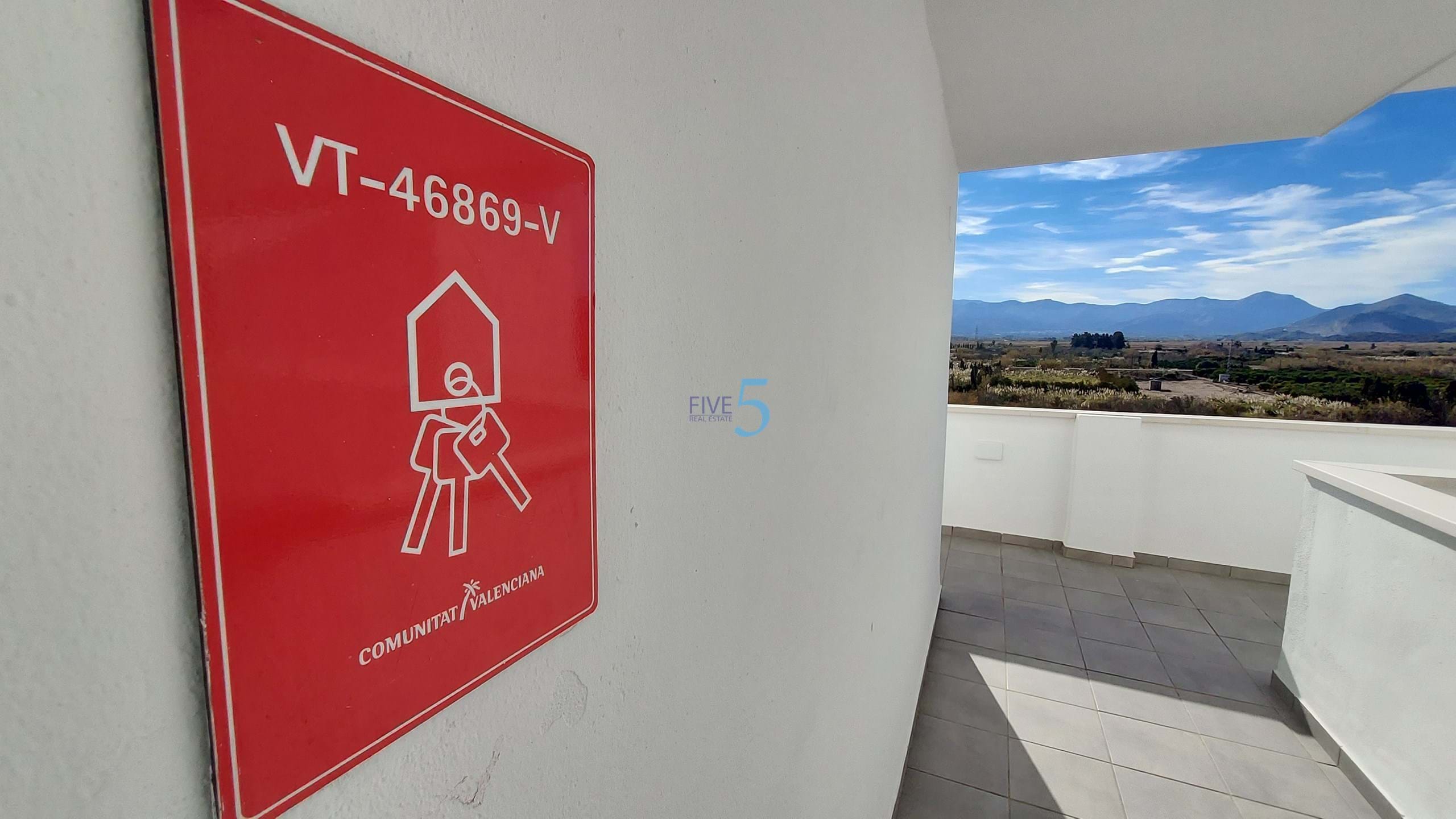Penthouse for sale in Oliva 24