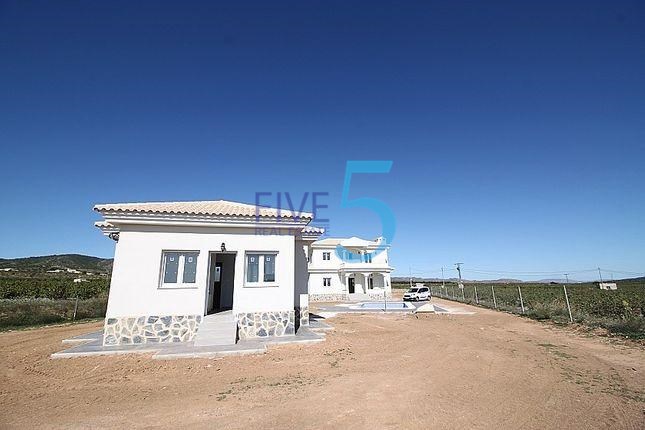 Villa for sale in Alicante 17