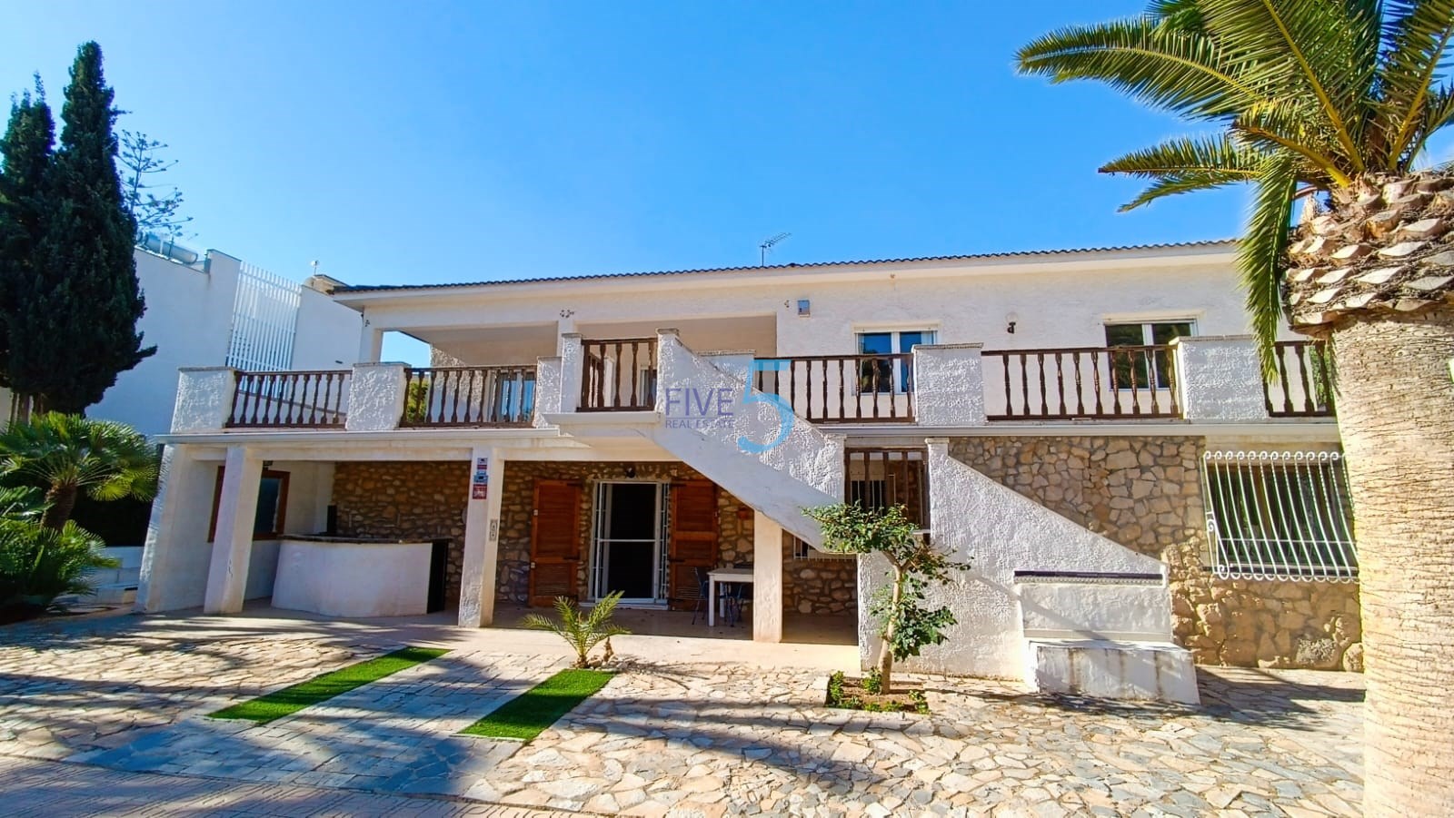 Villa à vendre à Alicante 2