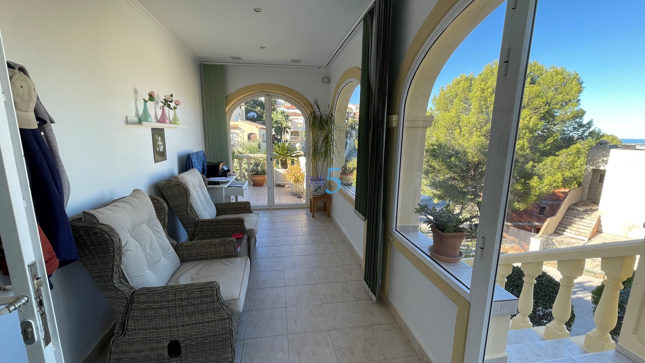 Villa for sale in Alicante 4