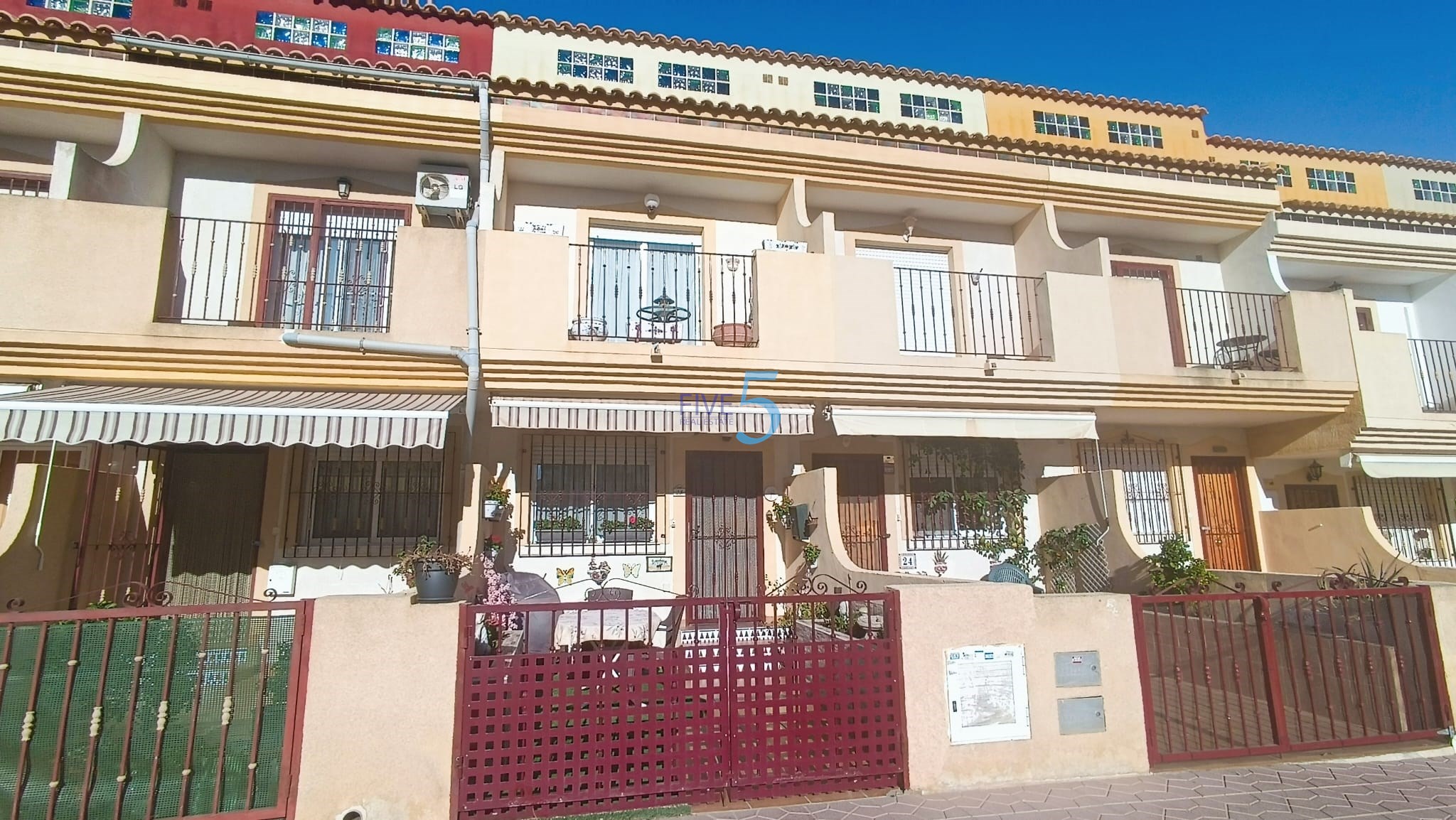 Property Image 581940-playa-flamenca-ii-townhouses-3-3