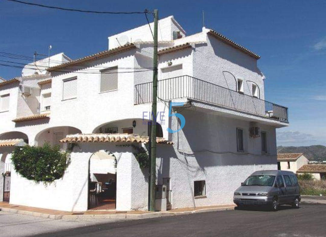 Таунхаус для продажи в Alicante 1