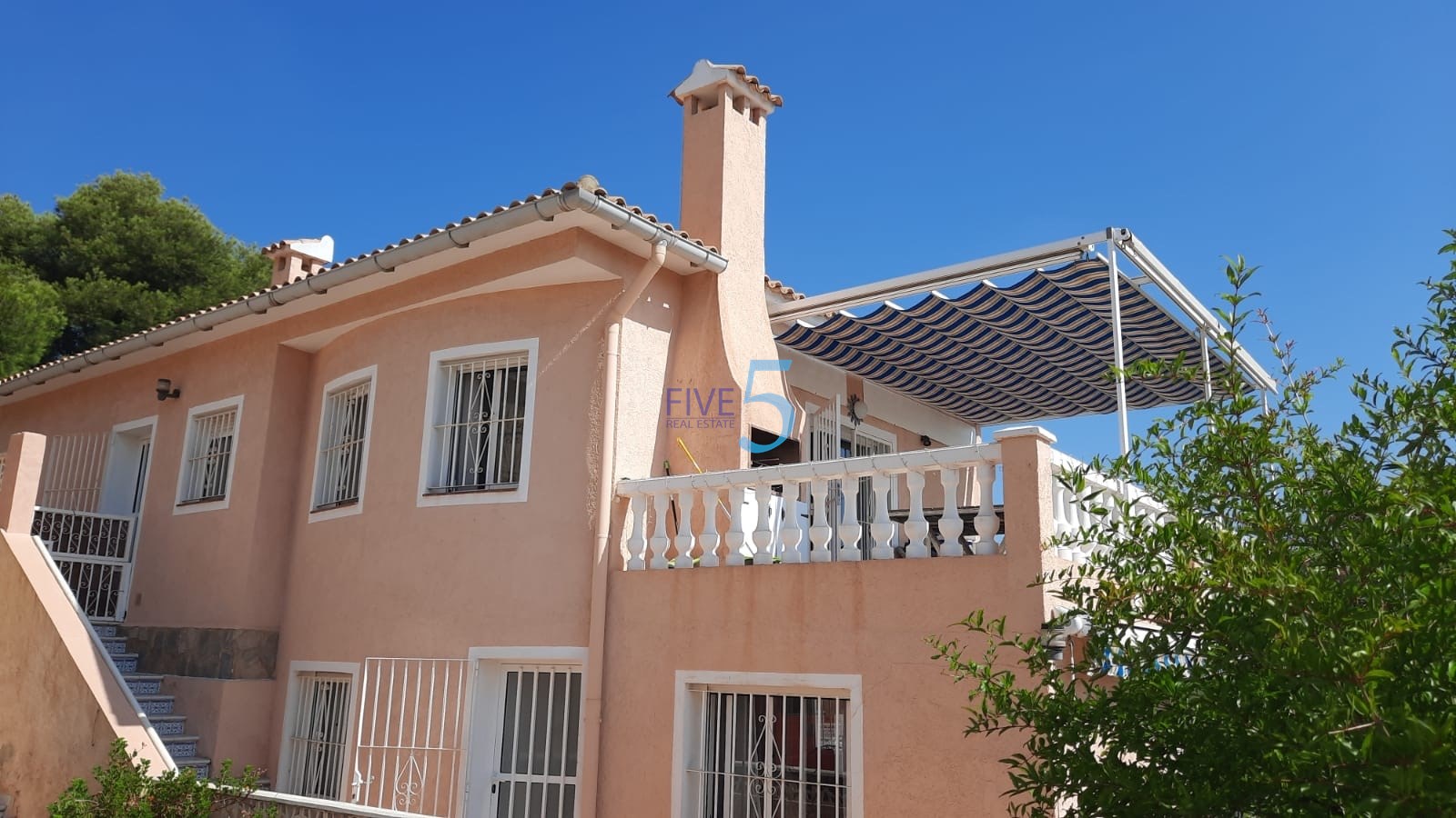 Villa te koop in Alicante 27