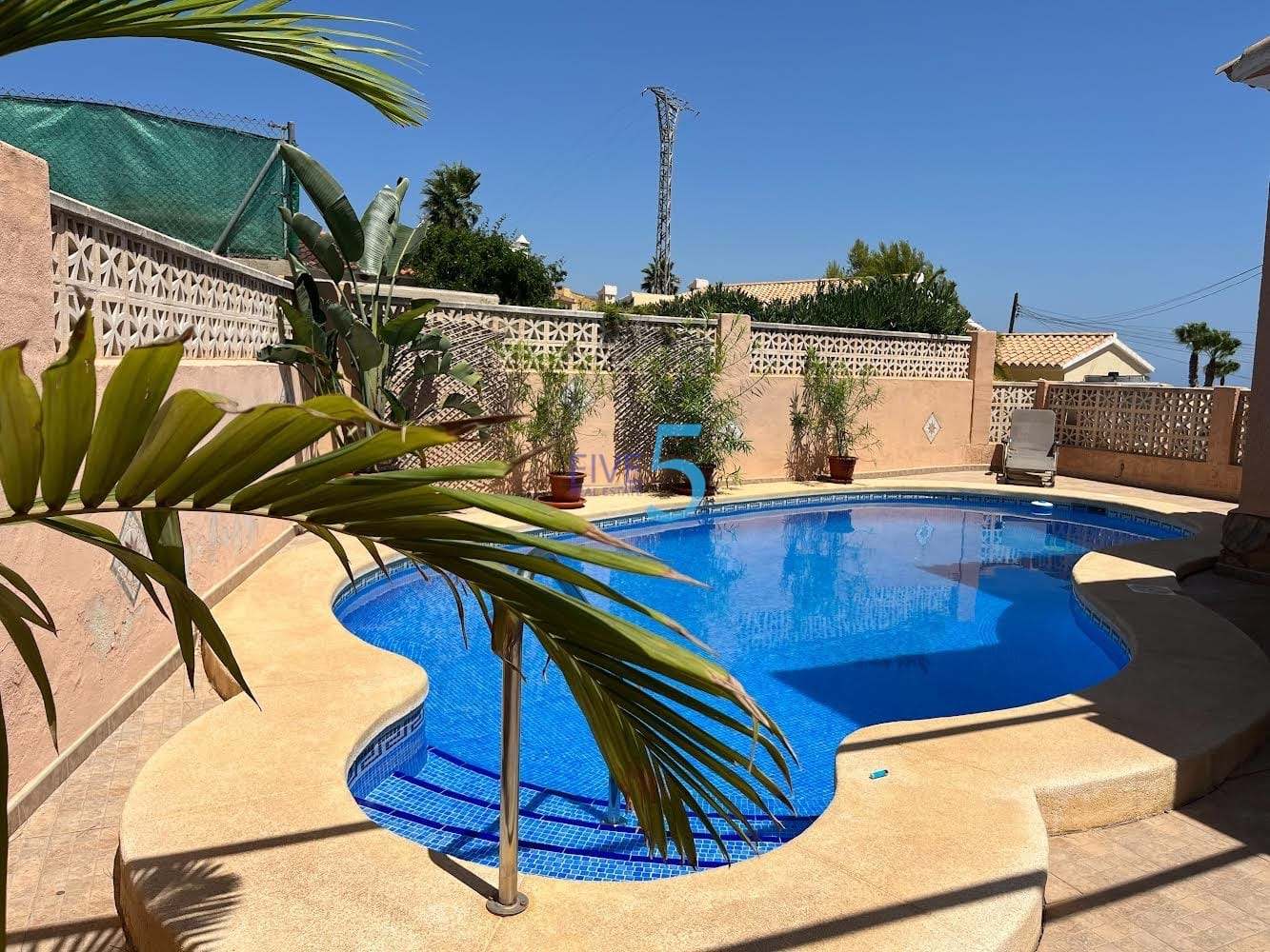 Villa te koop in Alicante 4