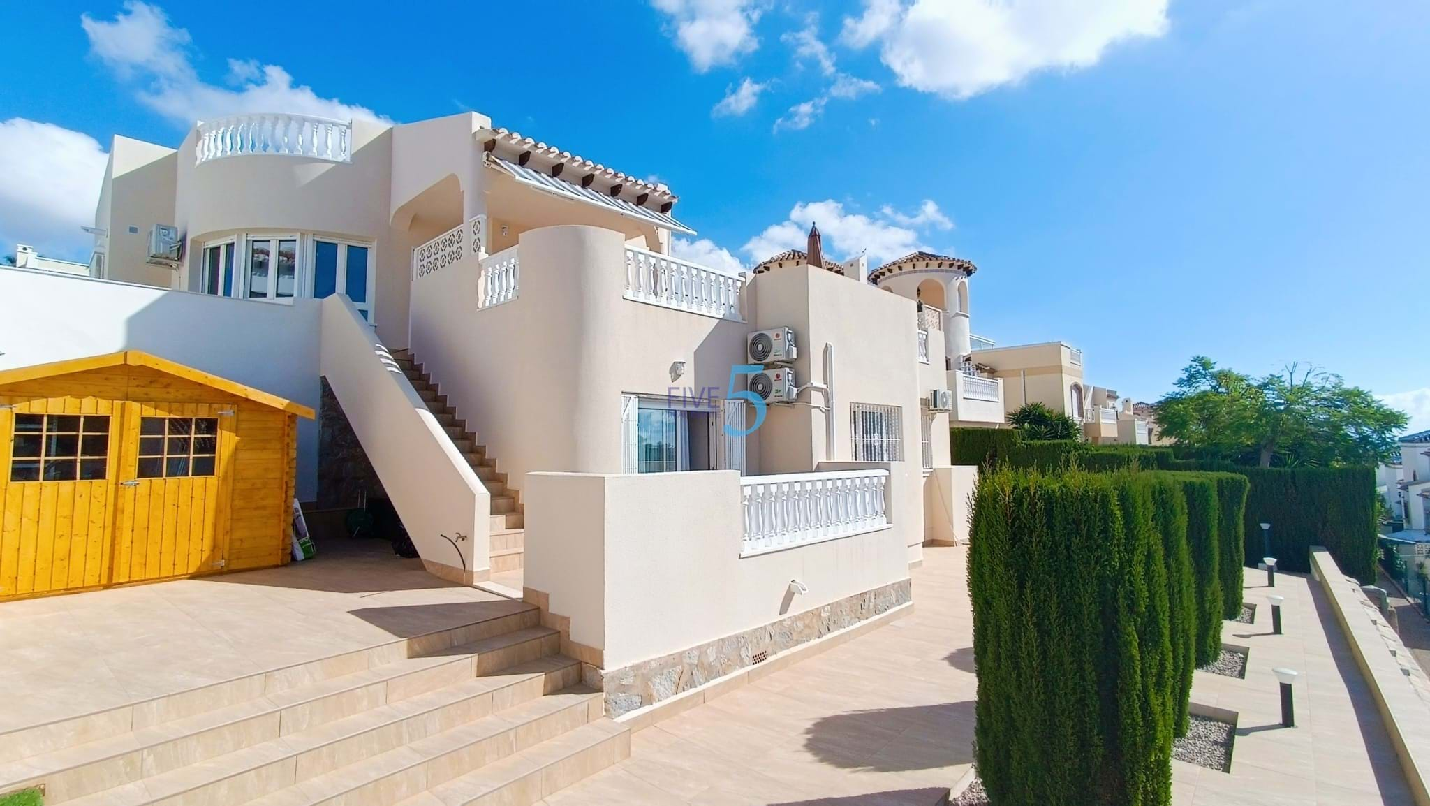 Villa till salu i Alicante 27