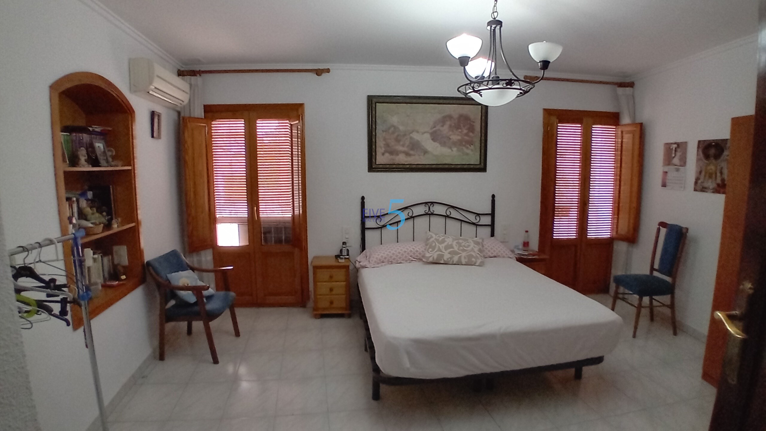 Townhouse for sale in Valencia City 6