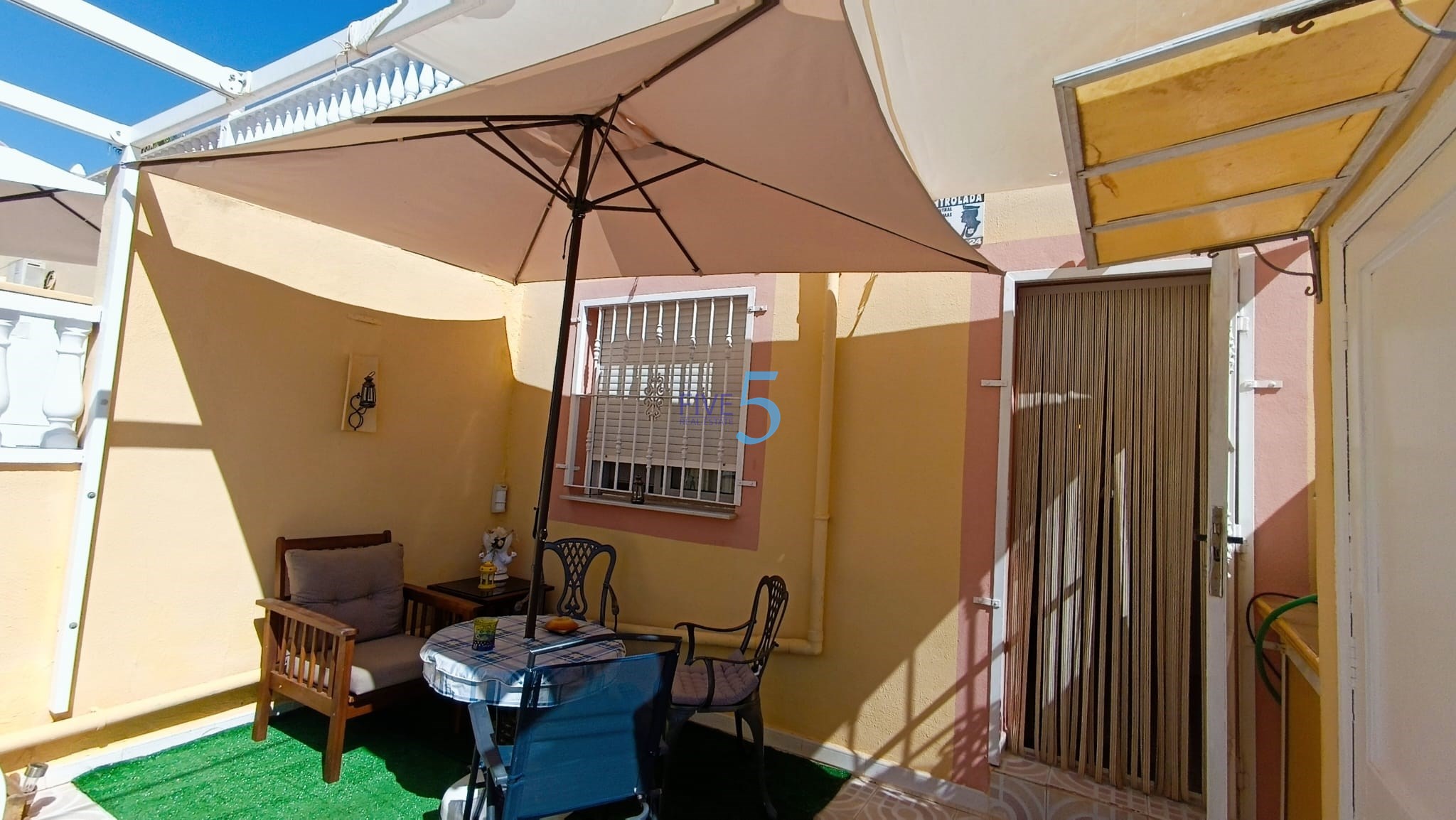 Maison de ville à vendre à Alicante 15