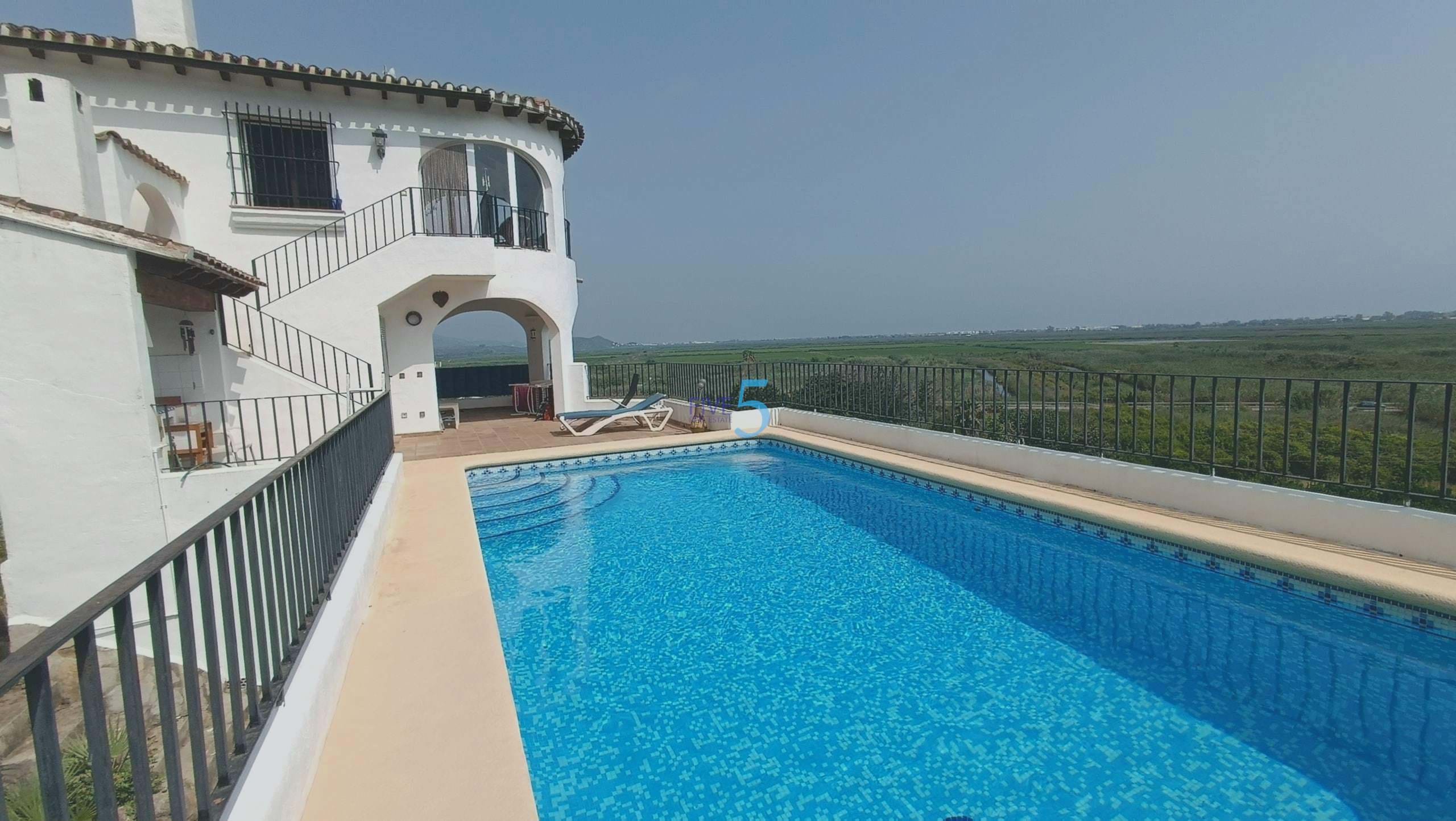 Villa for sale in Dénia 1