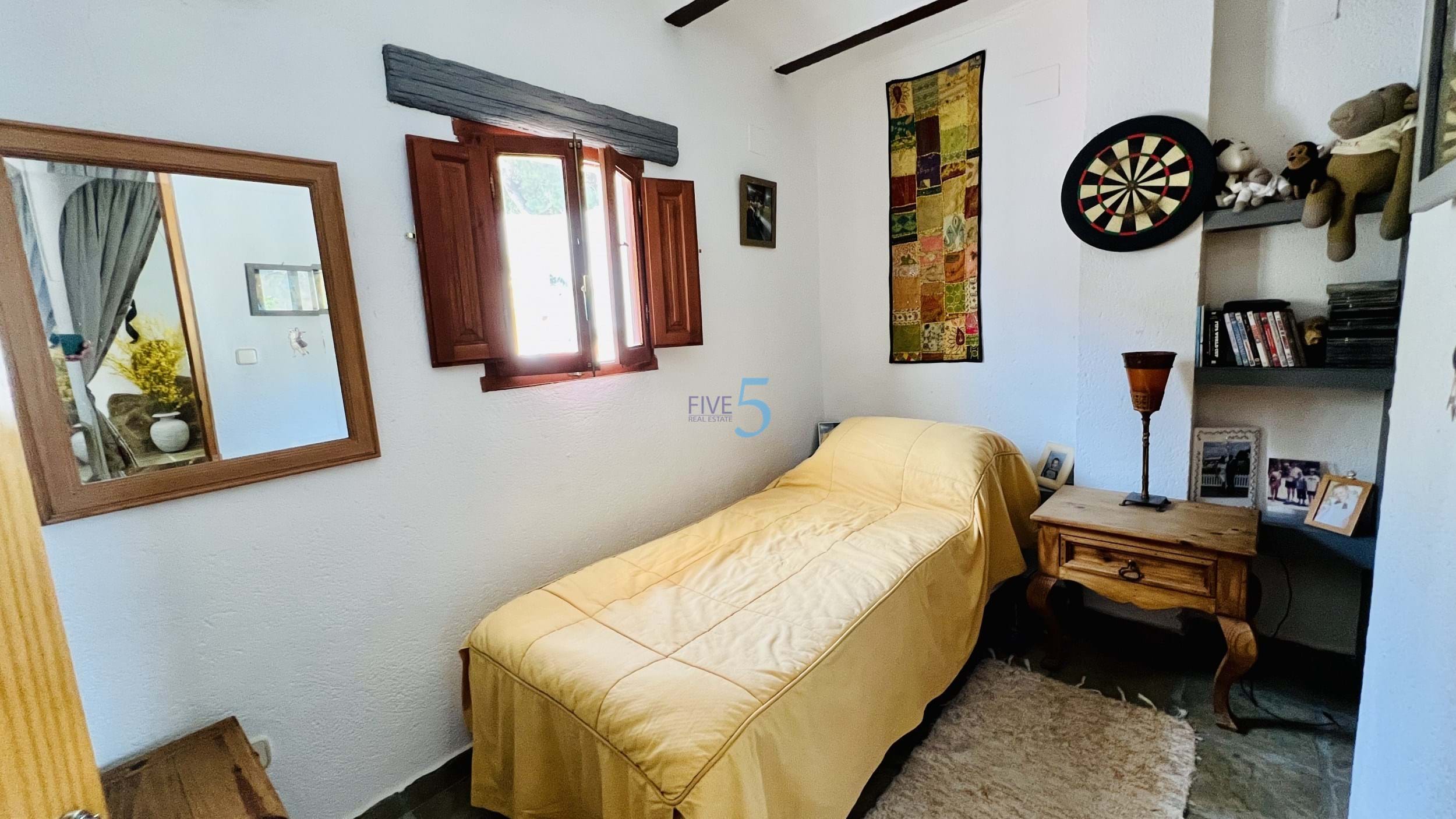 Townhouse for sale in Valencia City 16