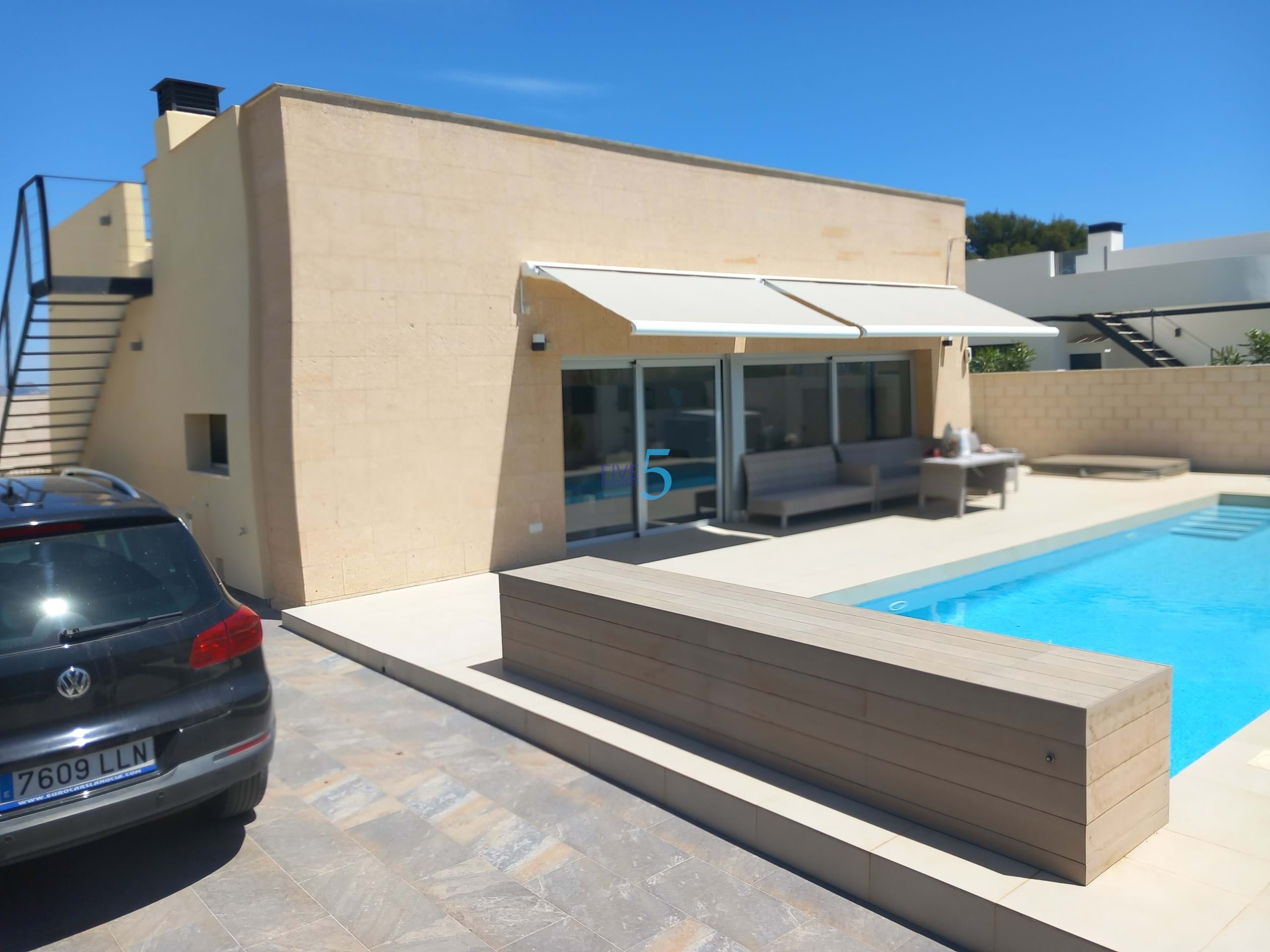 Villa à vendre à Alicante 2