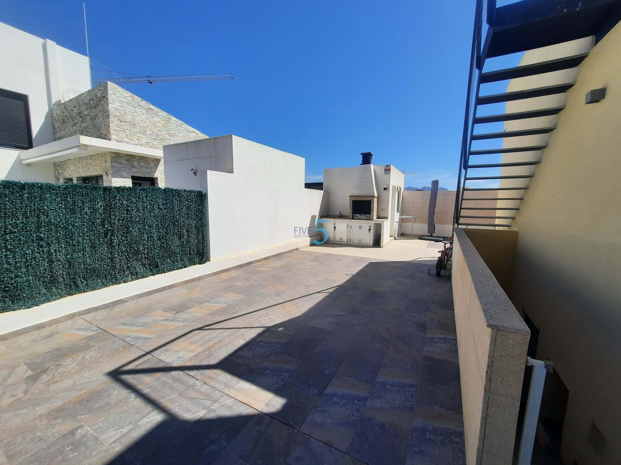 Villa for sale in Alicante 24