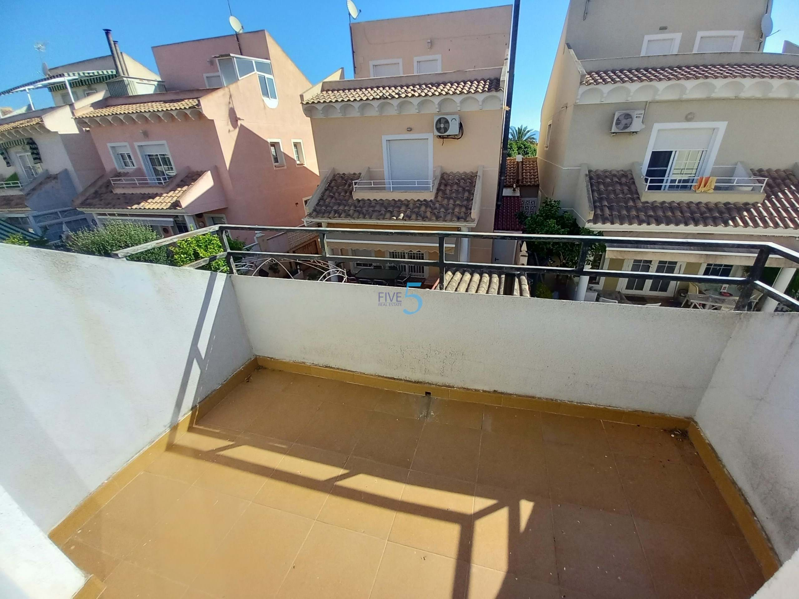 Maison de ville à vendre à Alicante 17