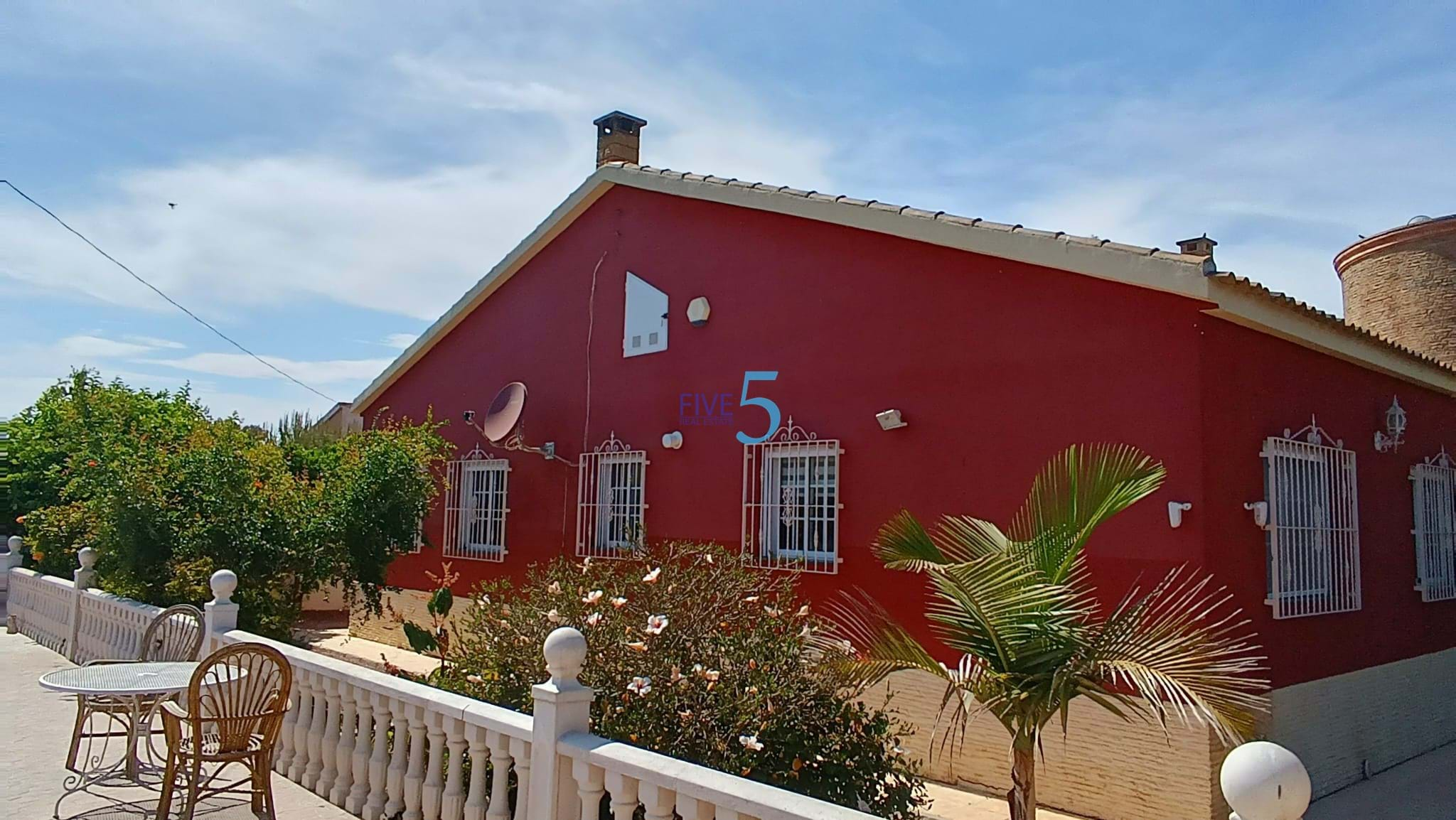 Villa te koop in Alicante 31