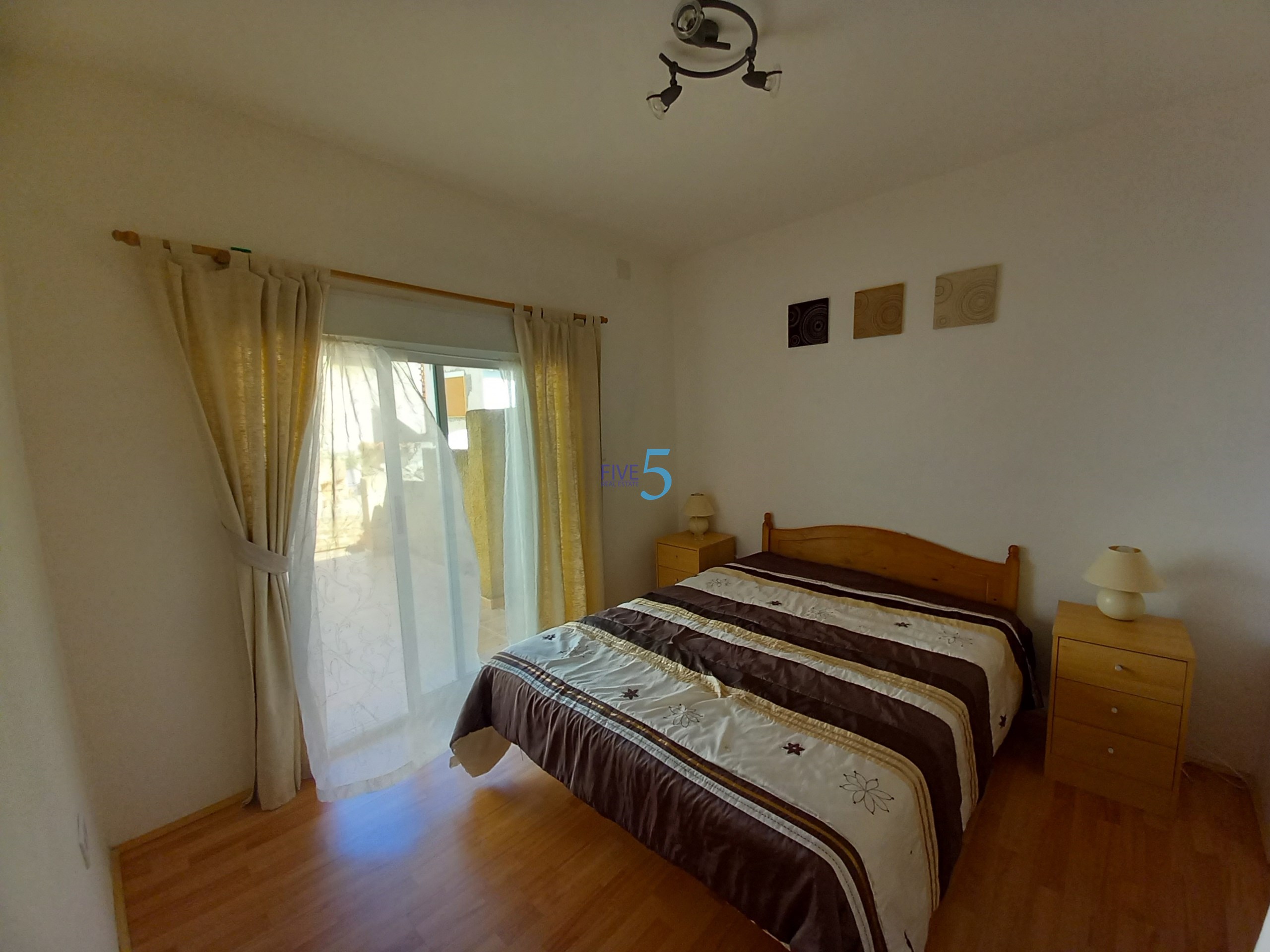 Townhouse te koop in Alicante 14