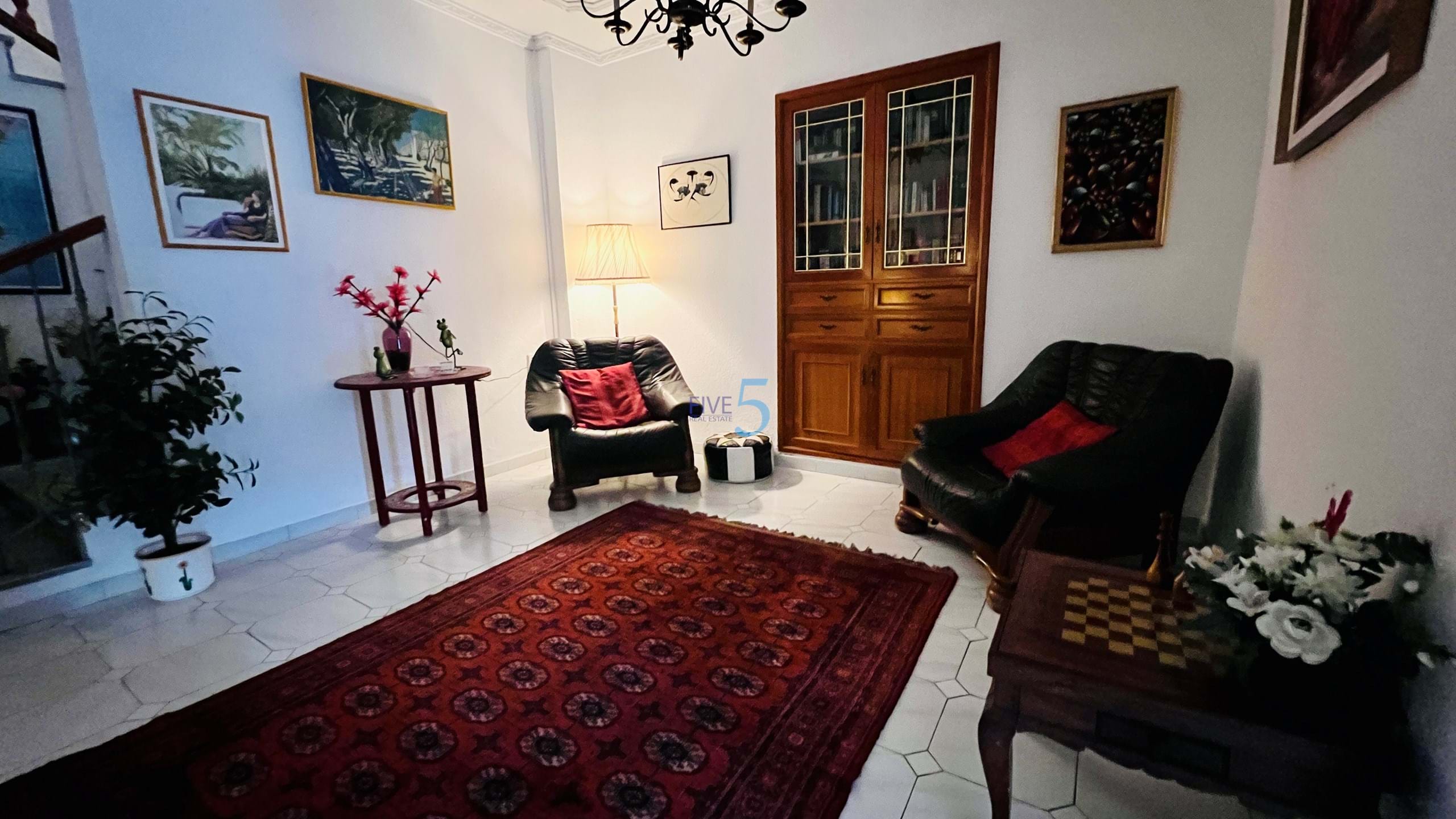 Townhouse for sale in Valencia City 5