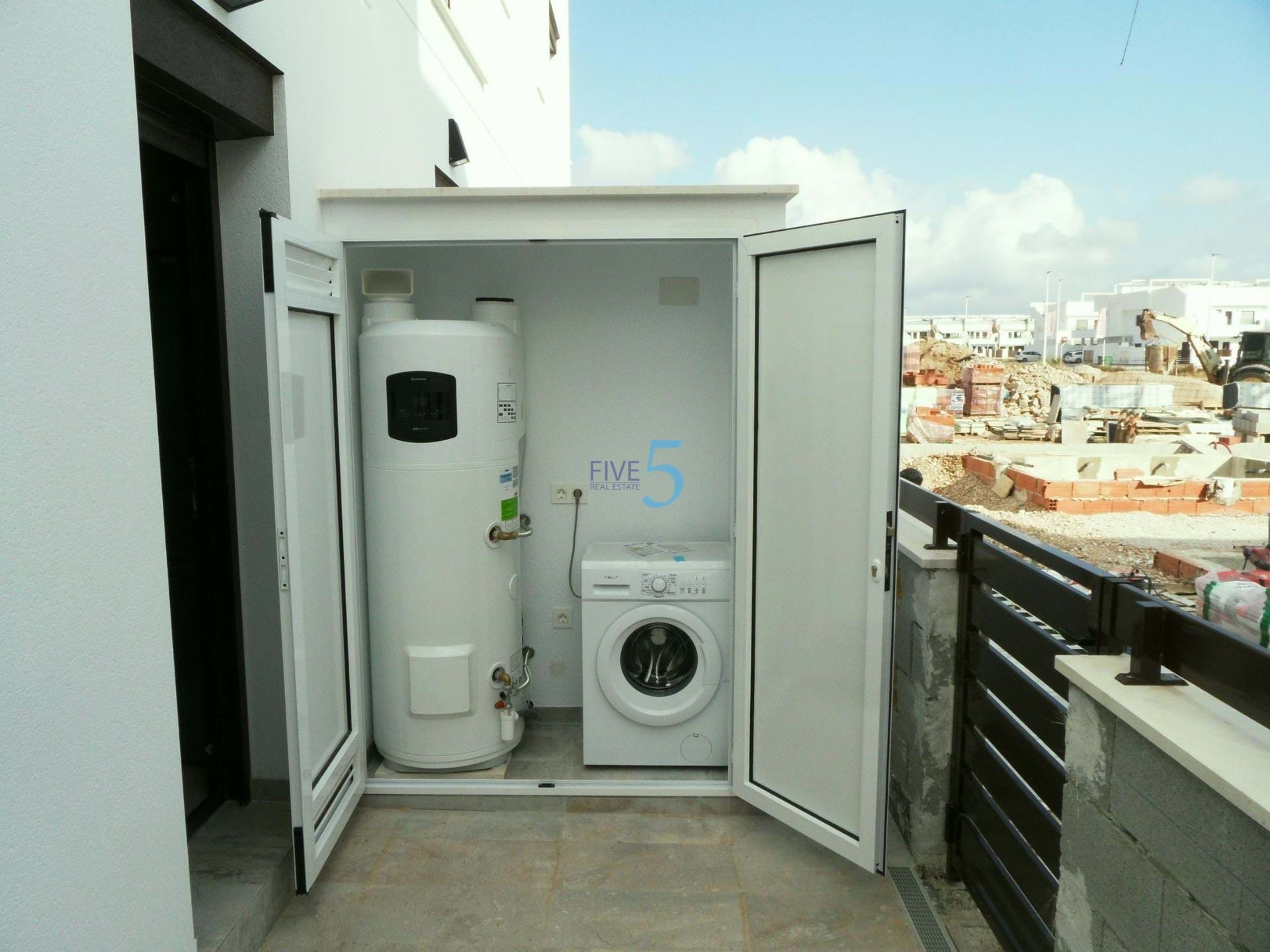 Adosada en venta en Alicante 41