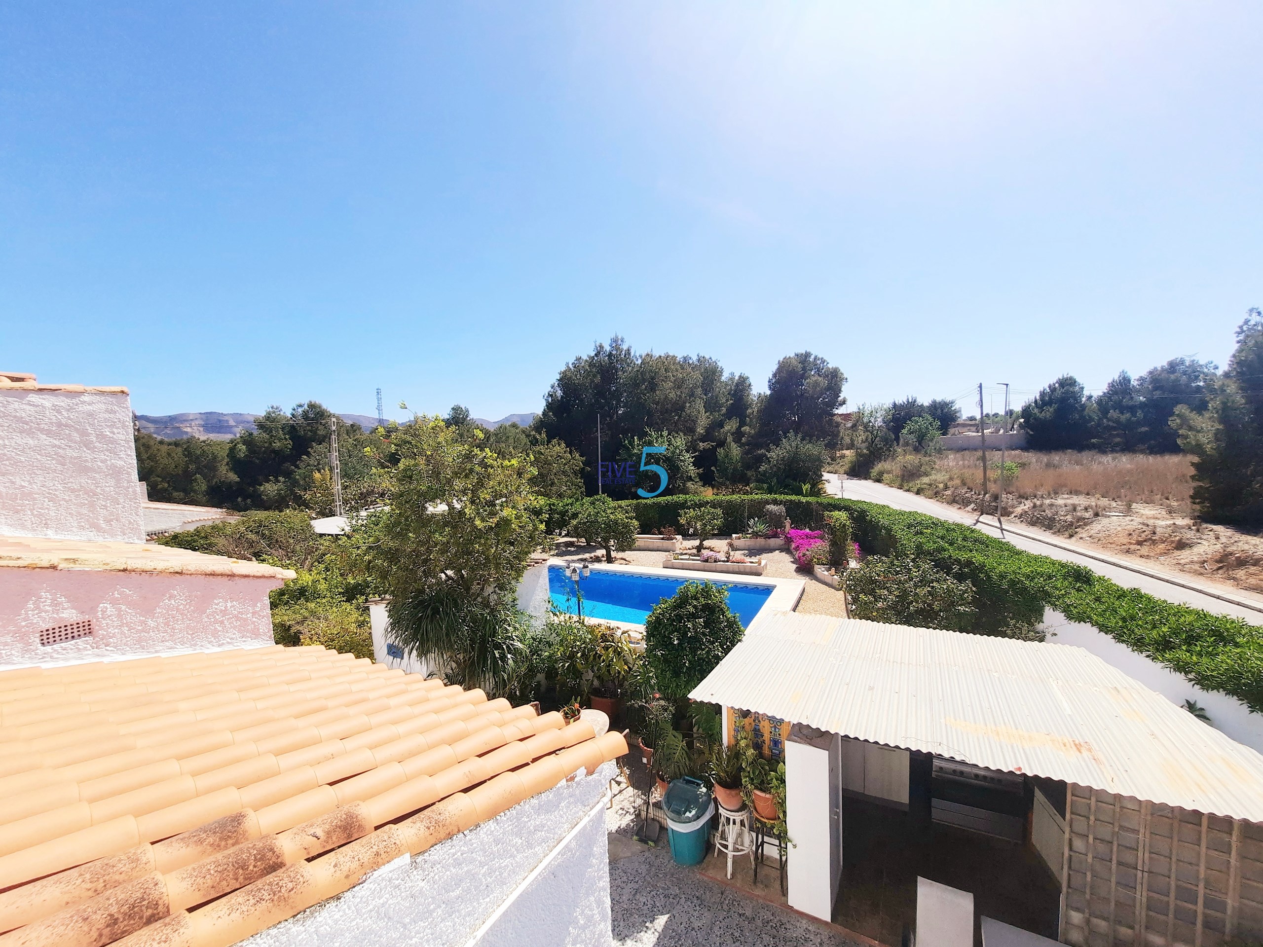 Villa for sale in Alicante 27