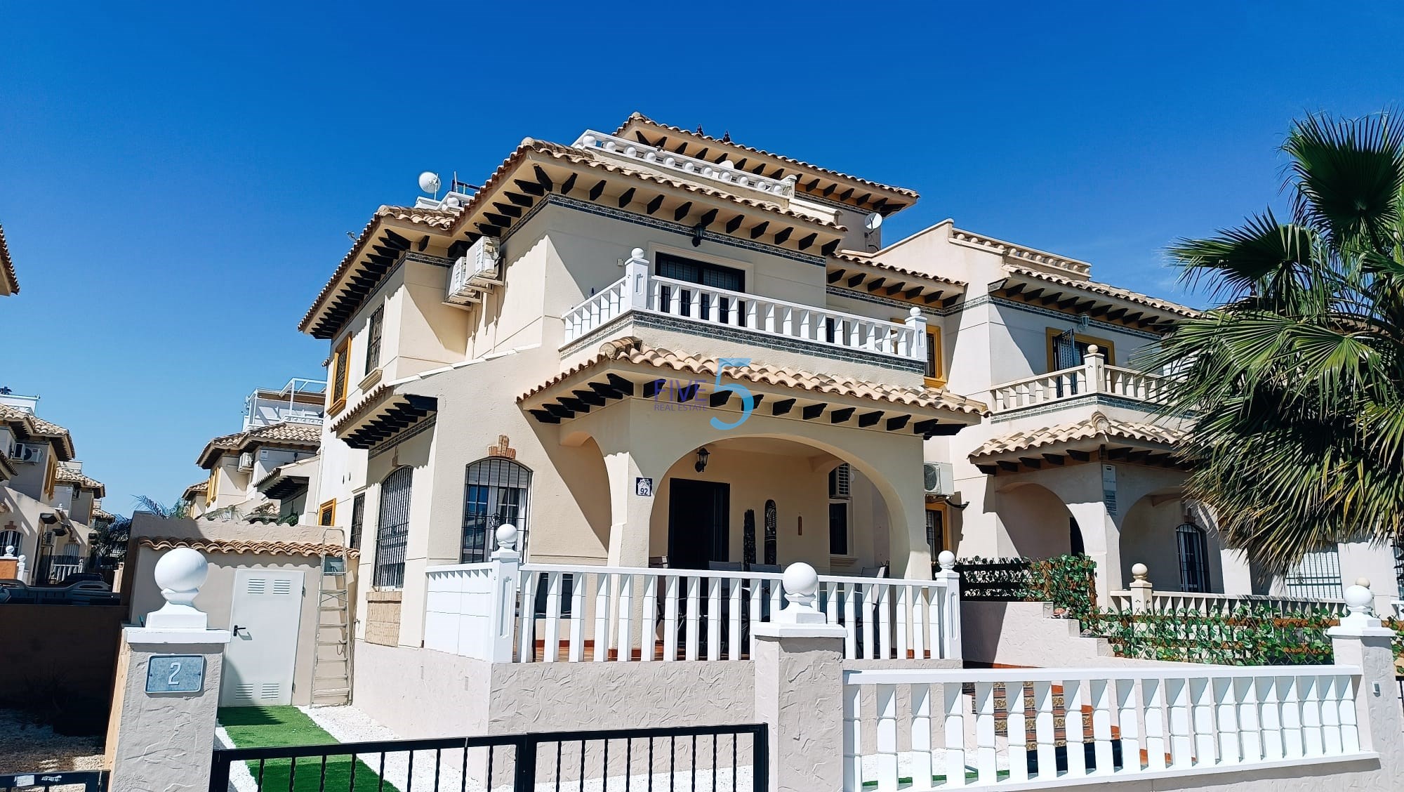 Townhouse for sale in Alicante 26
