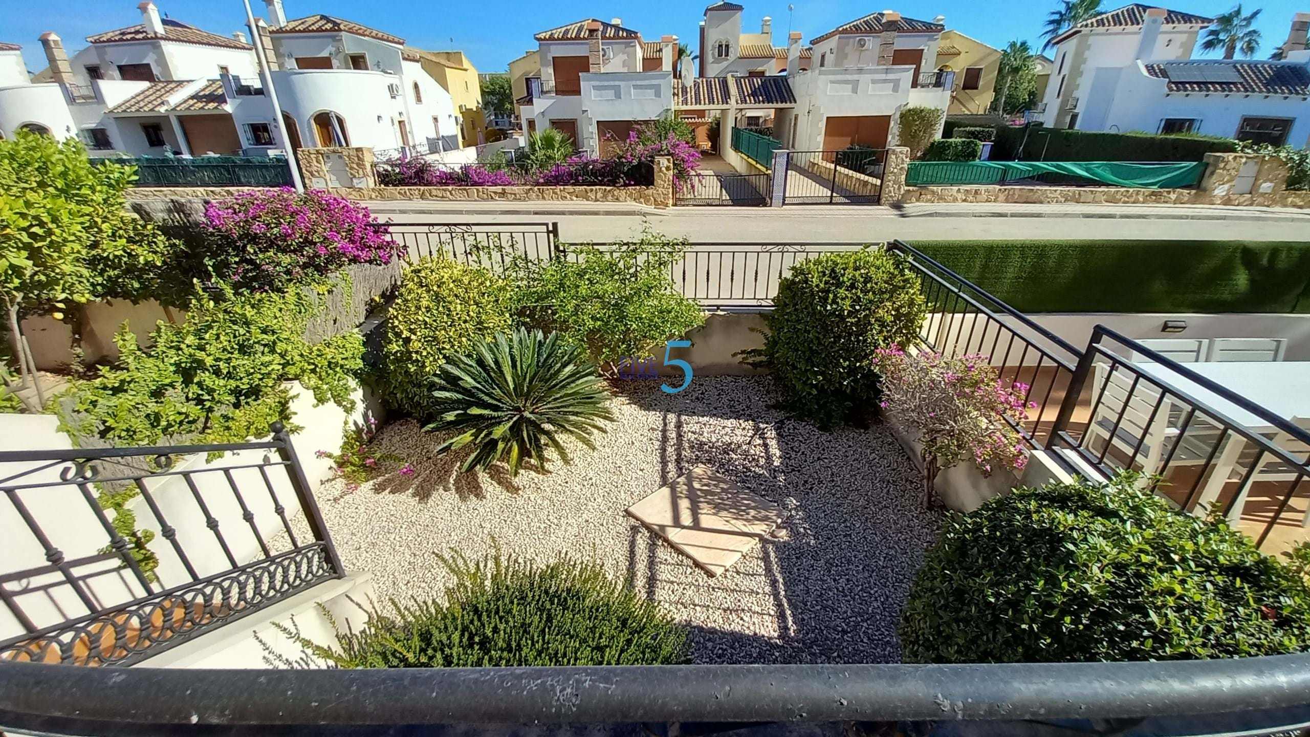 Townhouse for sale in Alicante 14