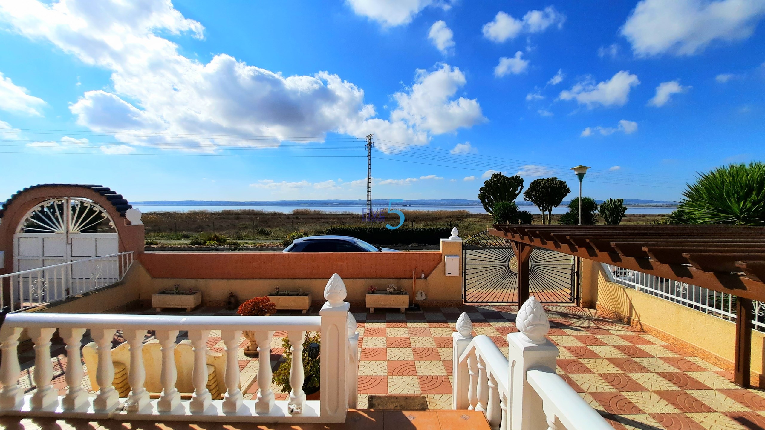 Villa for sale in Torrevieja and surroundings 2