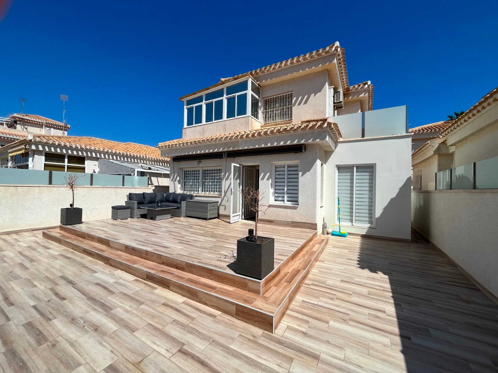Property Image 582823-playa-flamenca-ii-villa-3-2