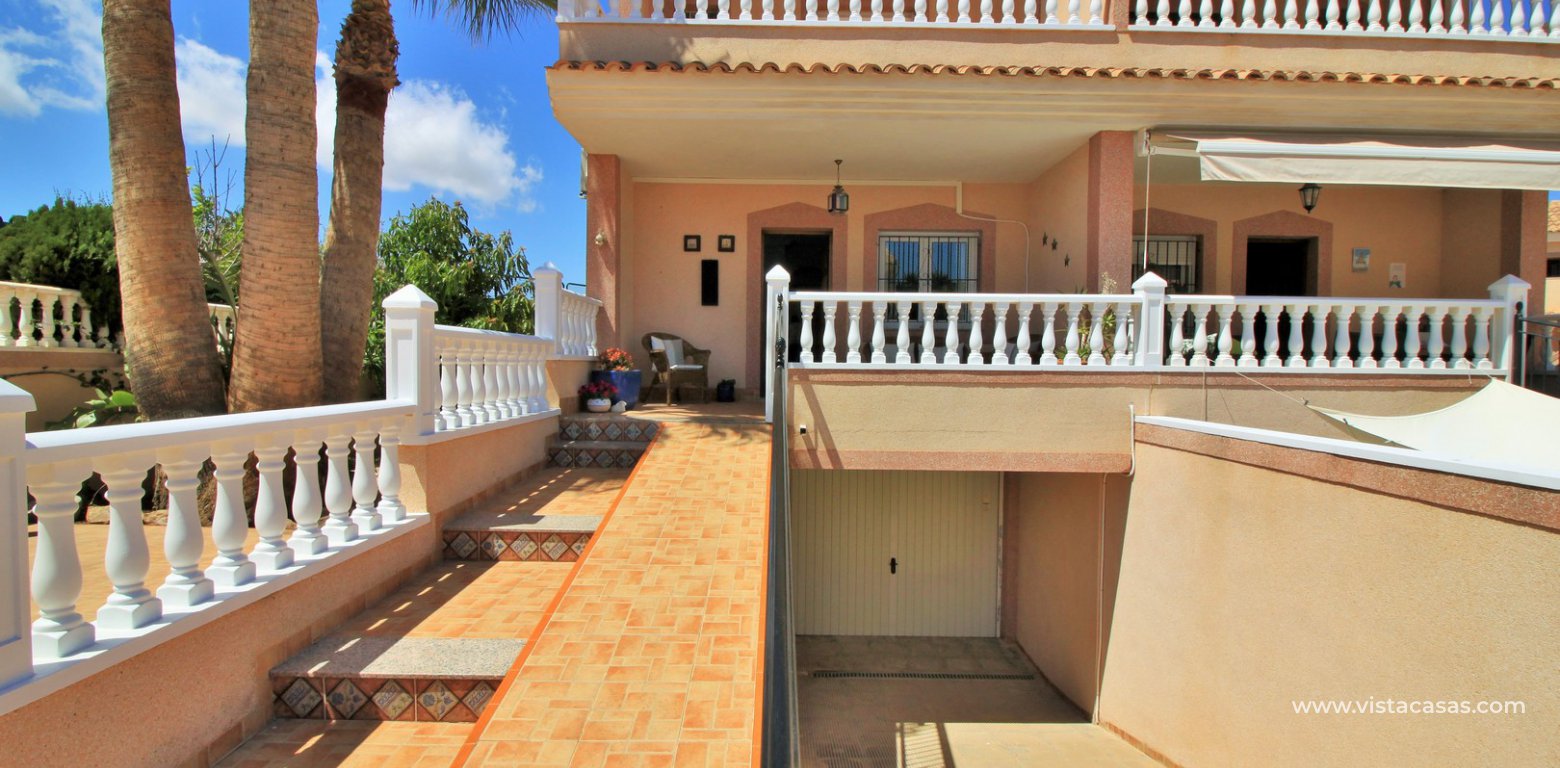 Villa for sale in Torrevieja and surroundings 39