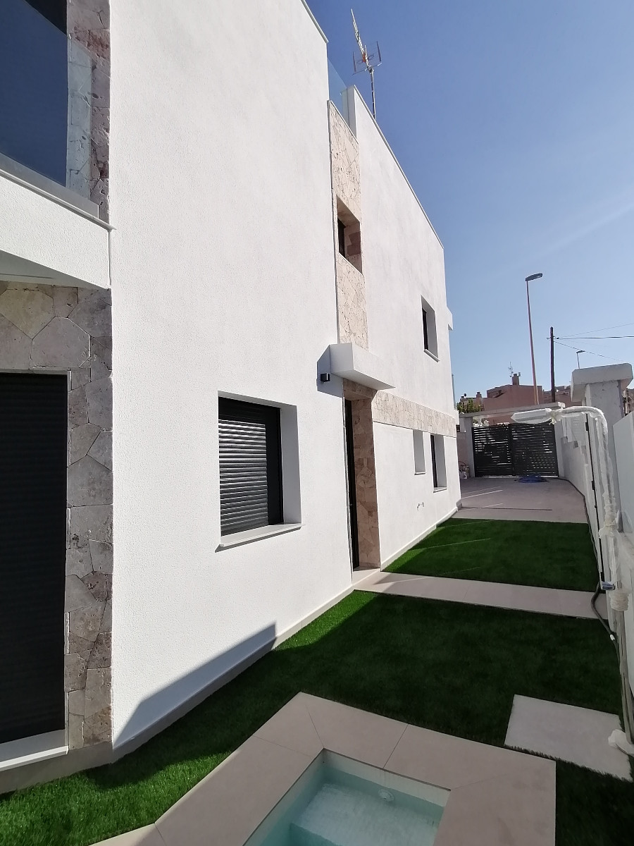 Villa for sale in Torrevieja and surroundings 17