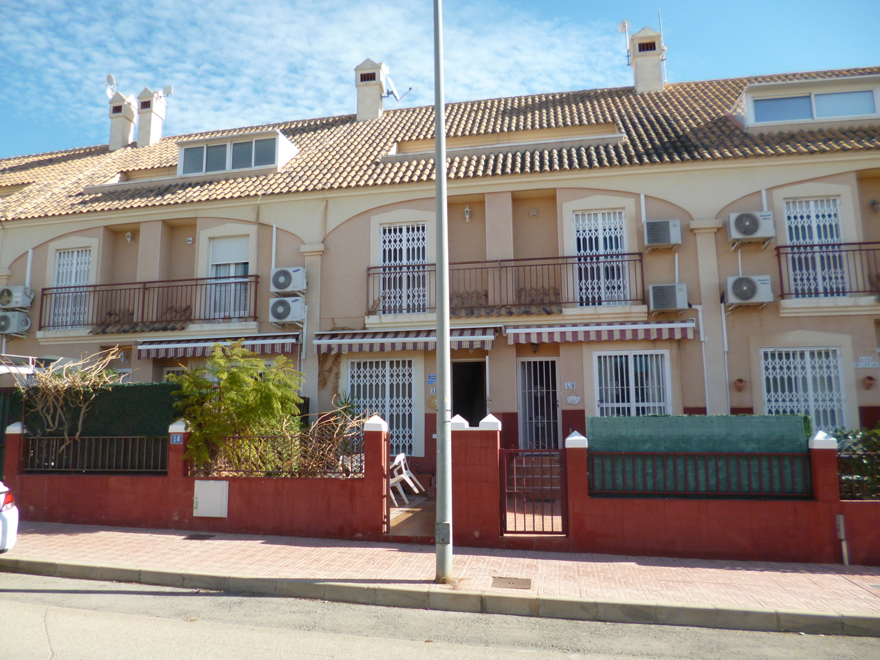Townhouse te koop in Alicante 1
