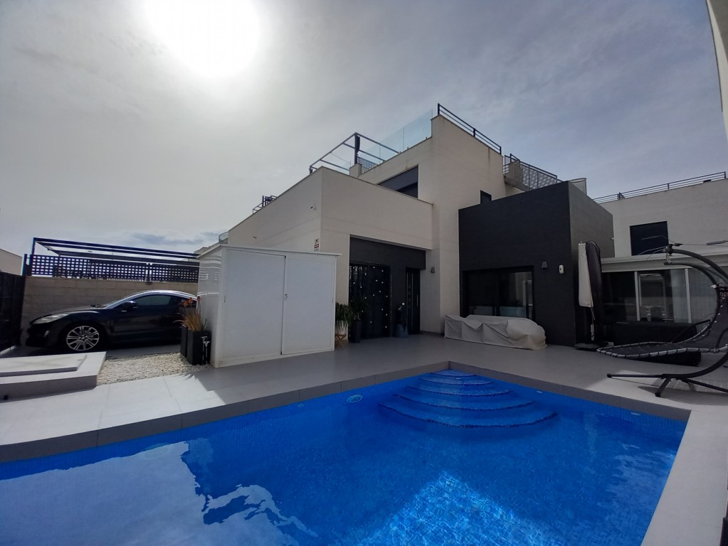 Villa for sale in Ciudad Quesada 24