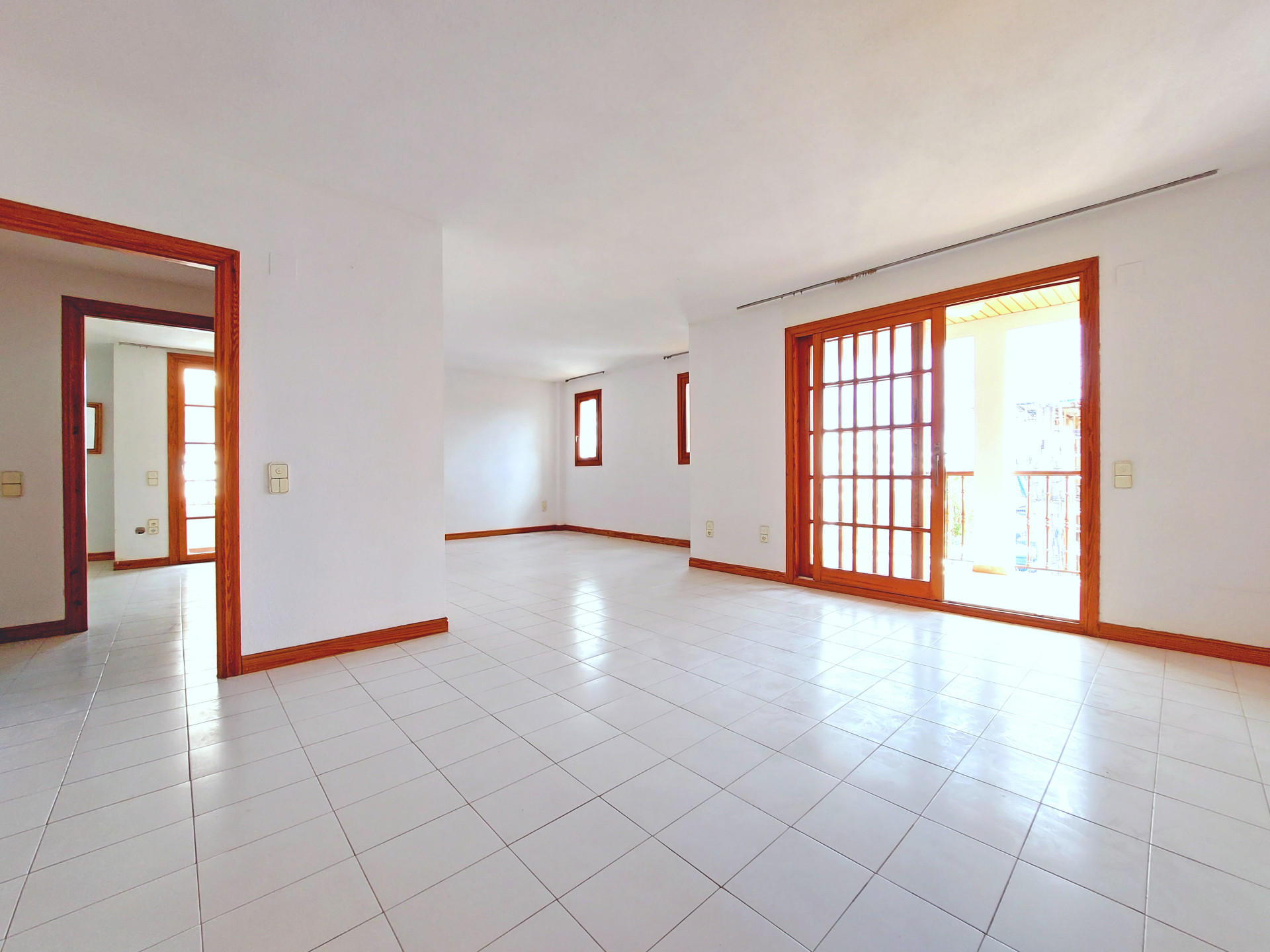 Property Image 586694-santa-eulalia-del-rio-apartment-3-2