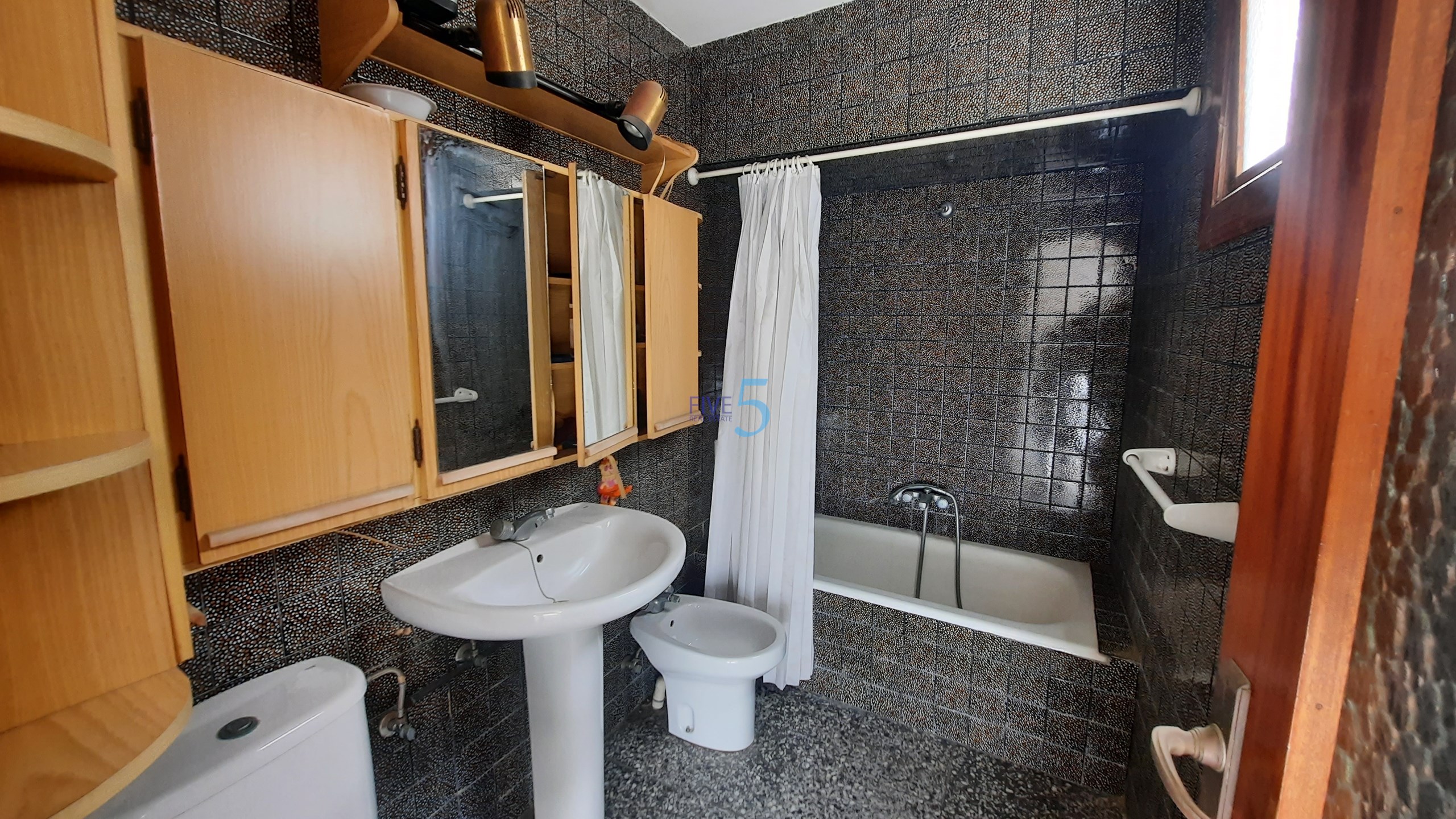 Townhouse for sale in Valencia City 15