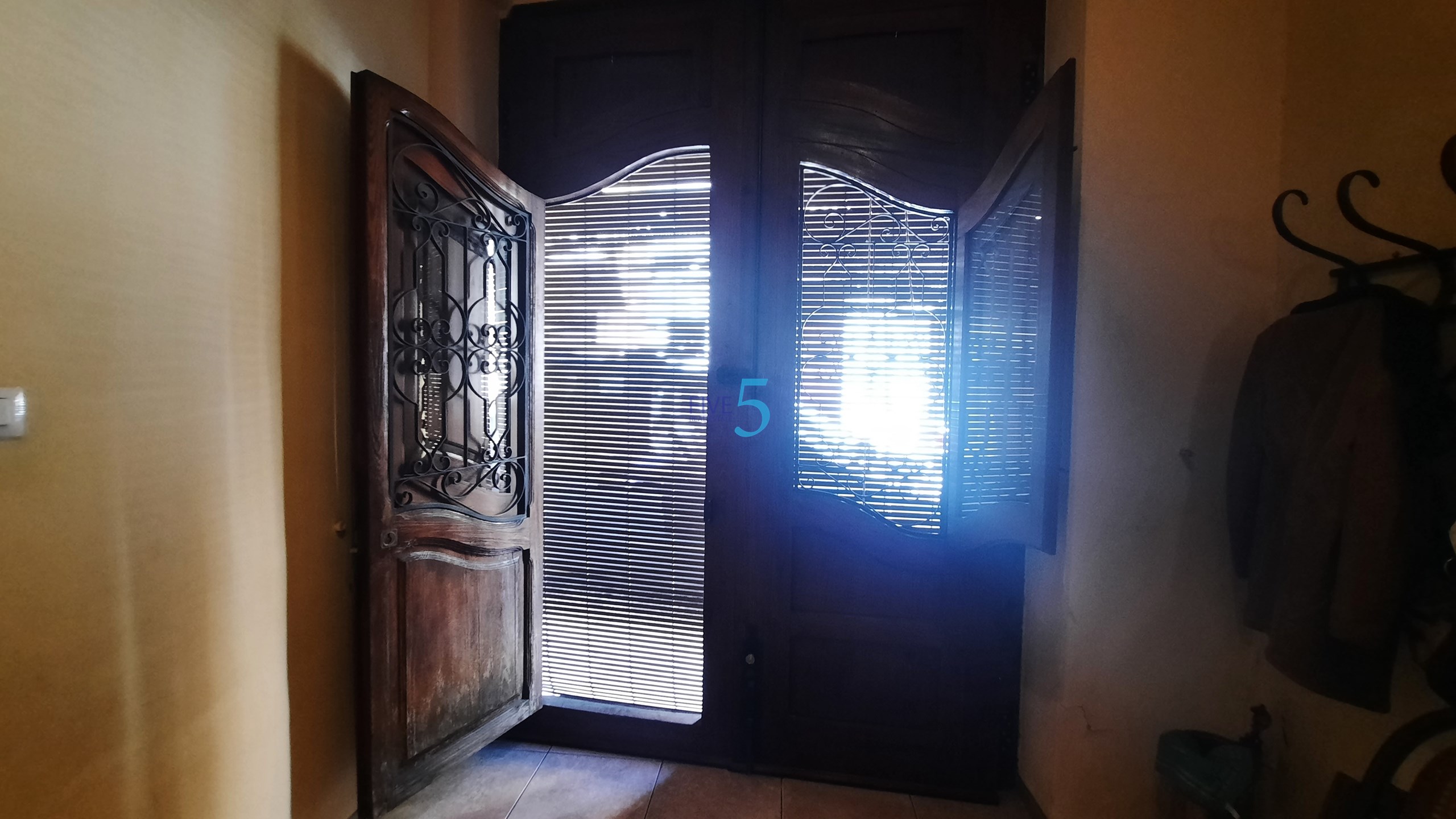 Townhouse for sale in Valencia City 32