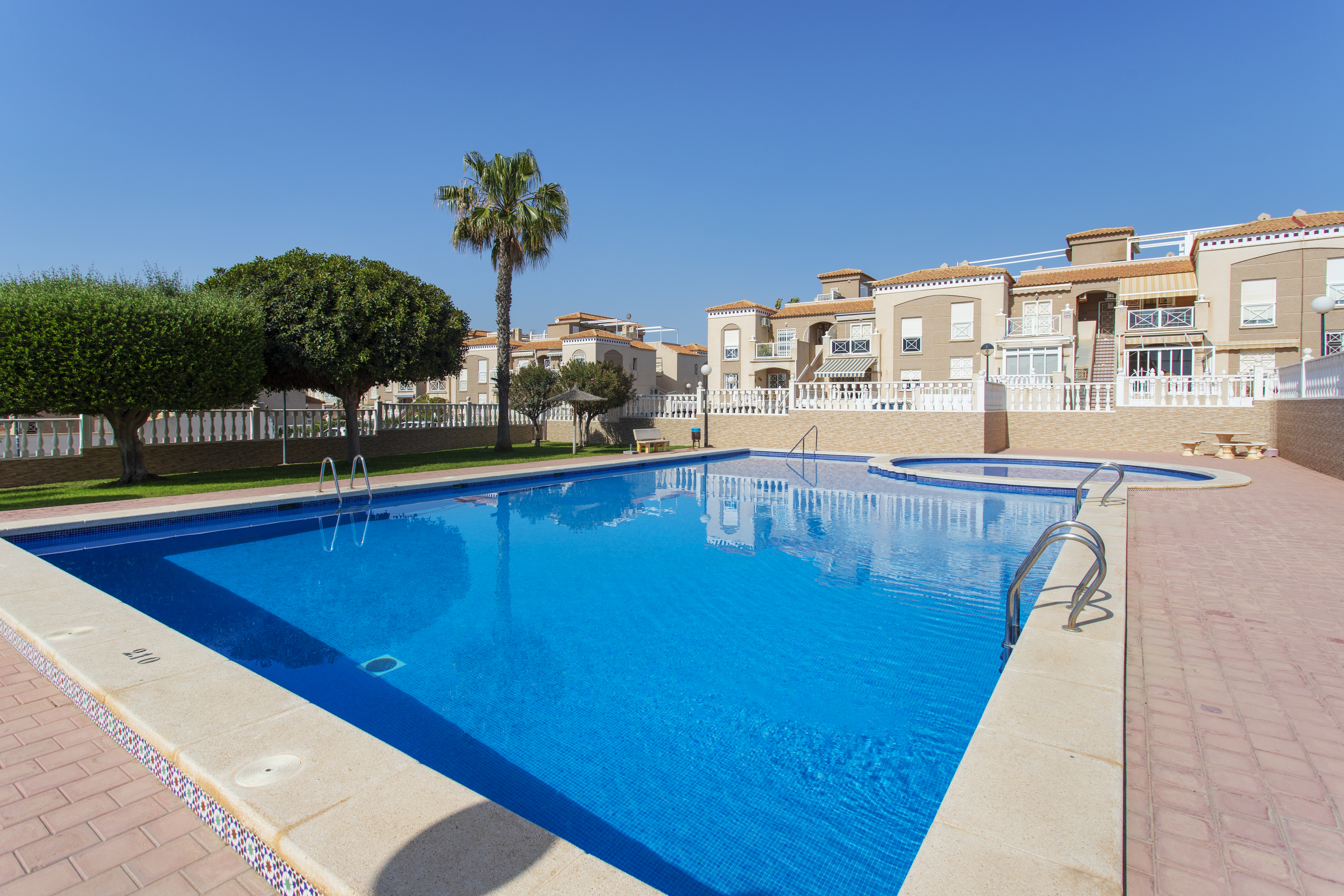 Apartment for sale in Torrevieja and surroundings 28
