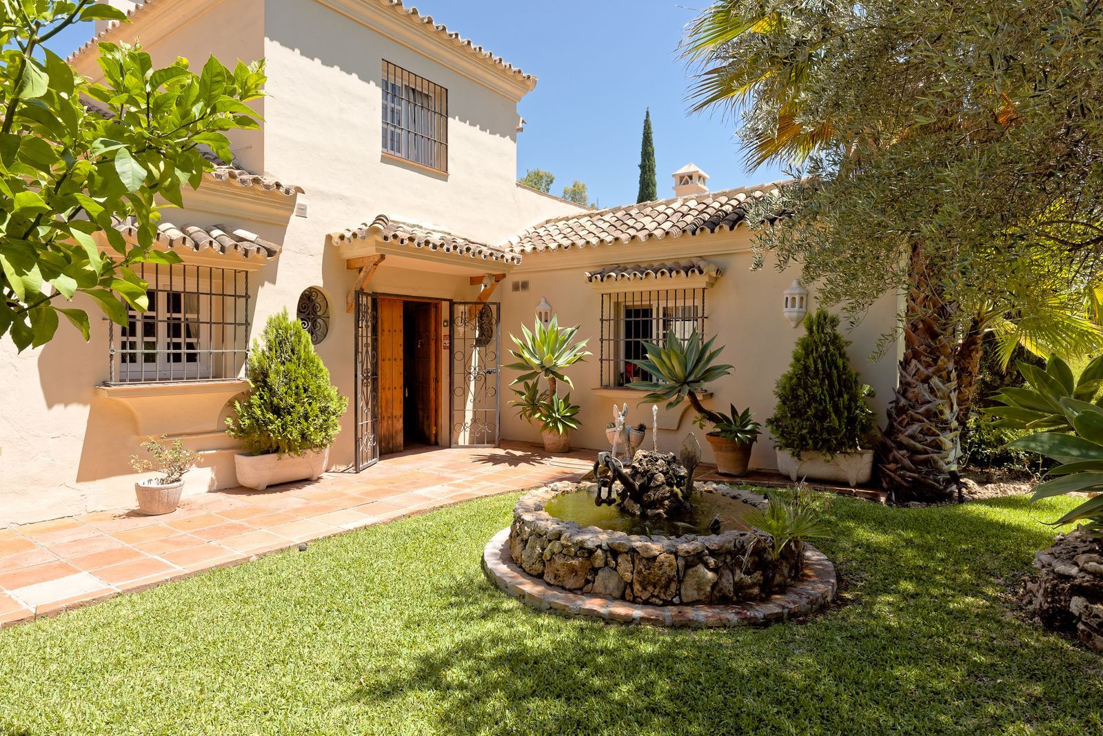 Villa for sale in Marbella - San Pedro and Guadalmina 28