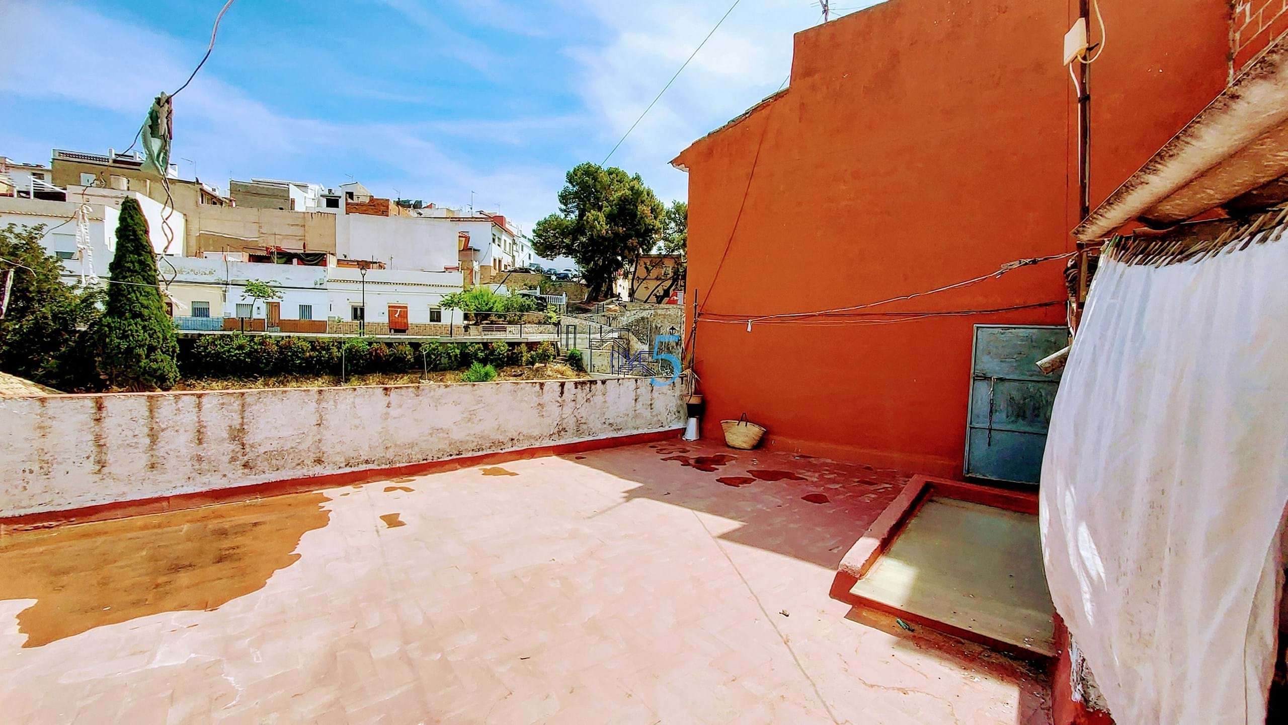 Townhouse for sale in Valencia City 11