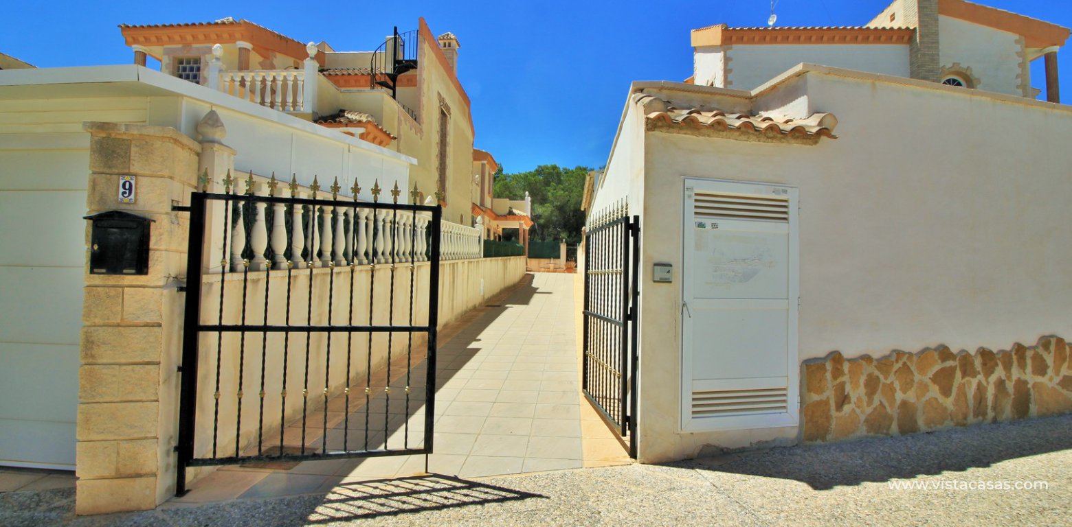 Villa for sale in Alicante 44