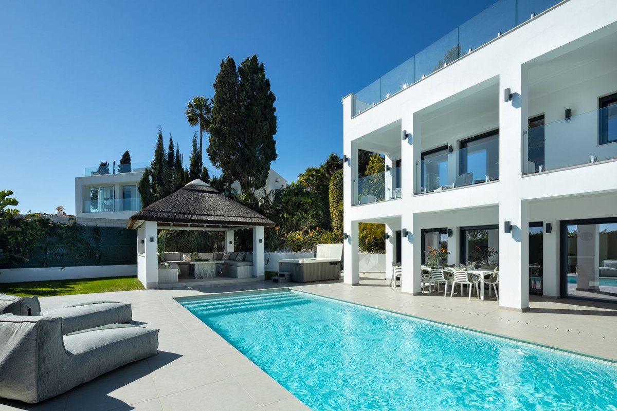 Villa till salu i Marbella - Nueva Andalucía 12