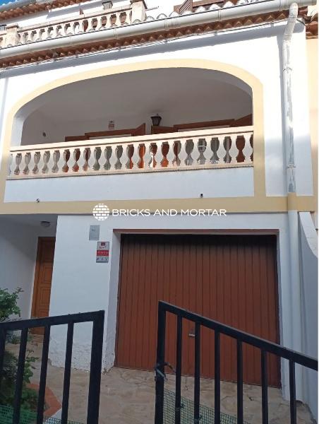 Villa for sale in Xeraco 1