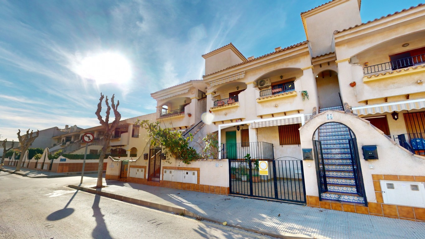 Квартира для продажи в Los Alcázares 1