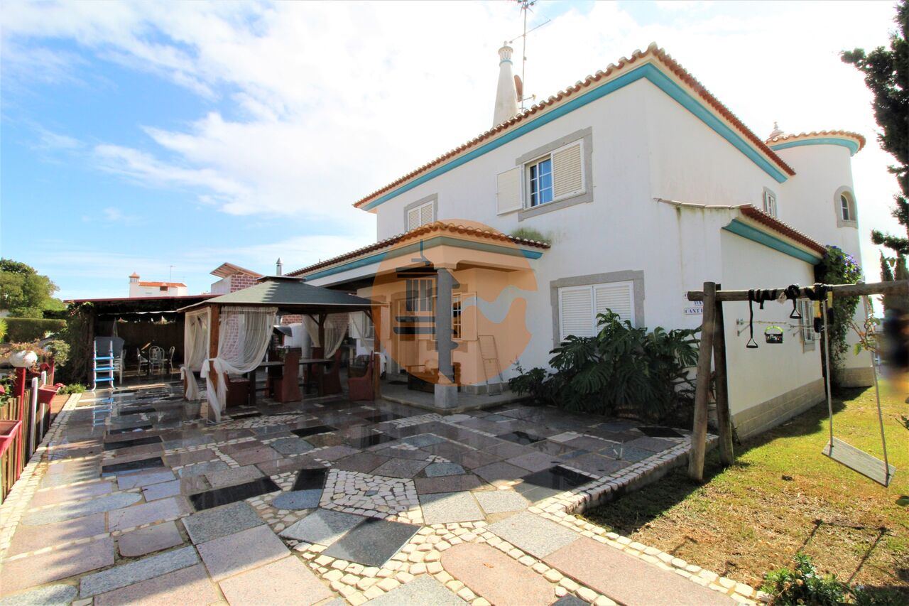 Haus zum Verkauf in Faro 29