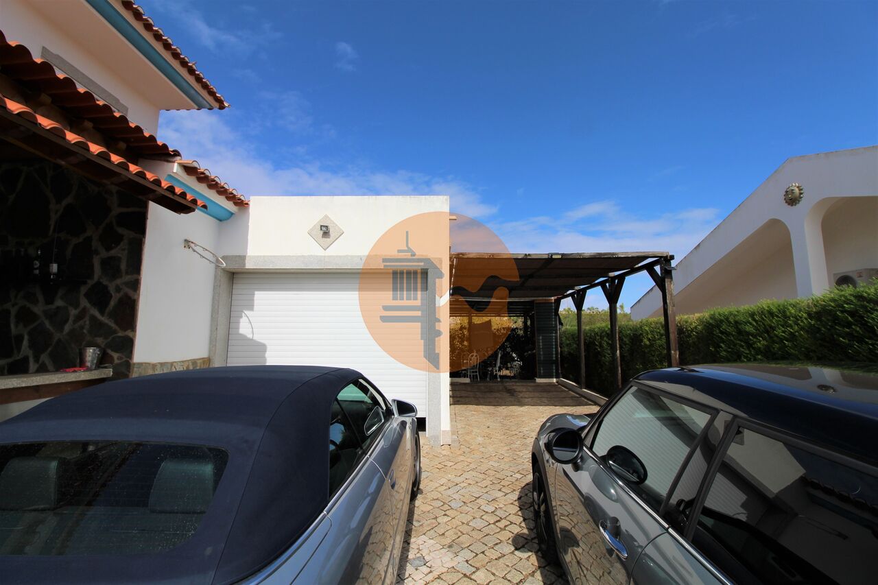 Haus zum Verkauf in Faro 31