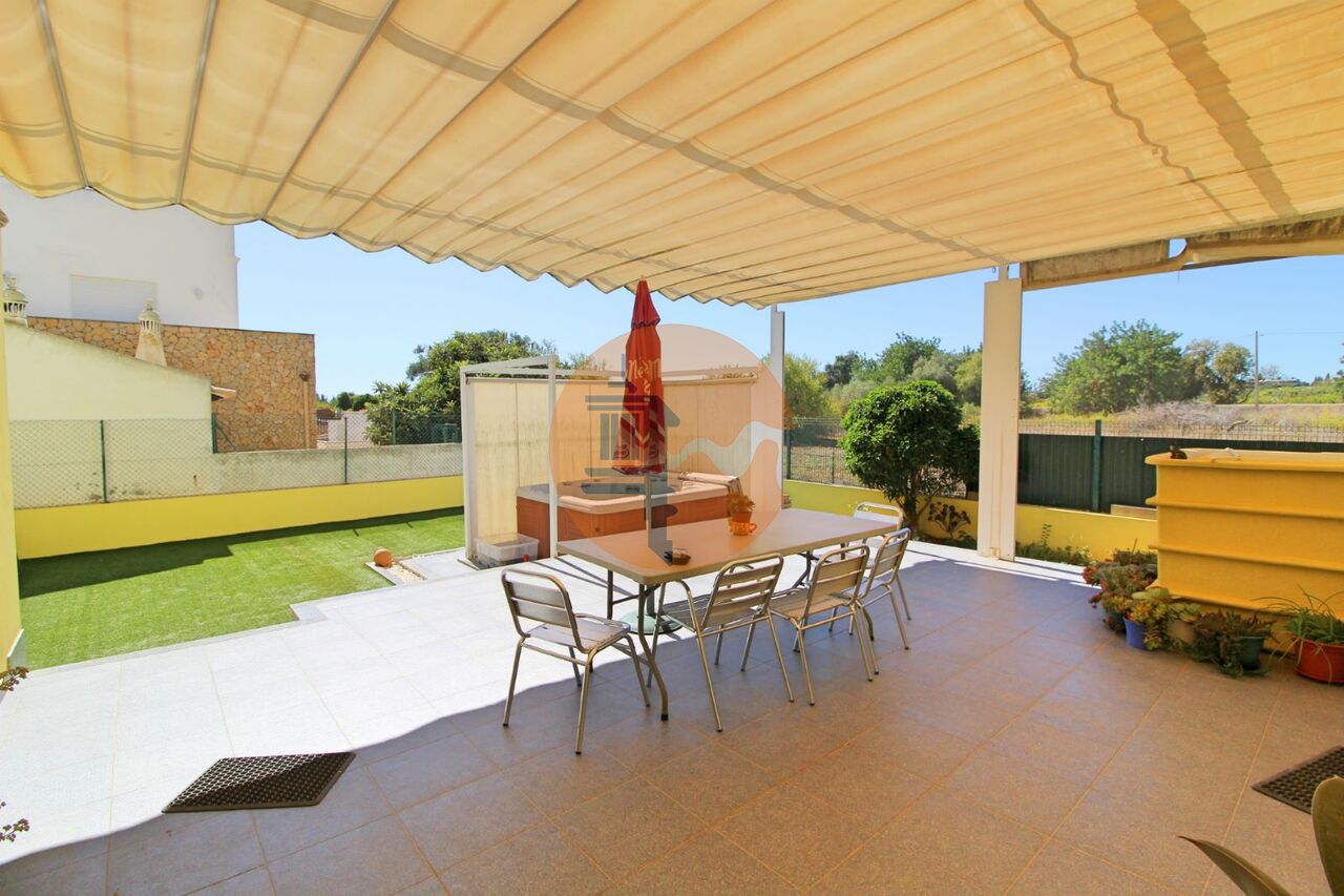 Villa for sale in Tavira 12