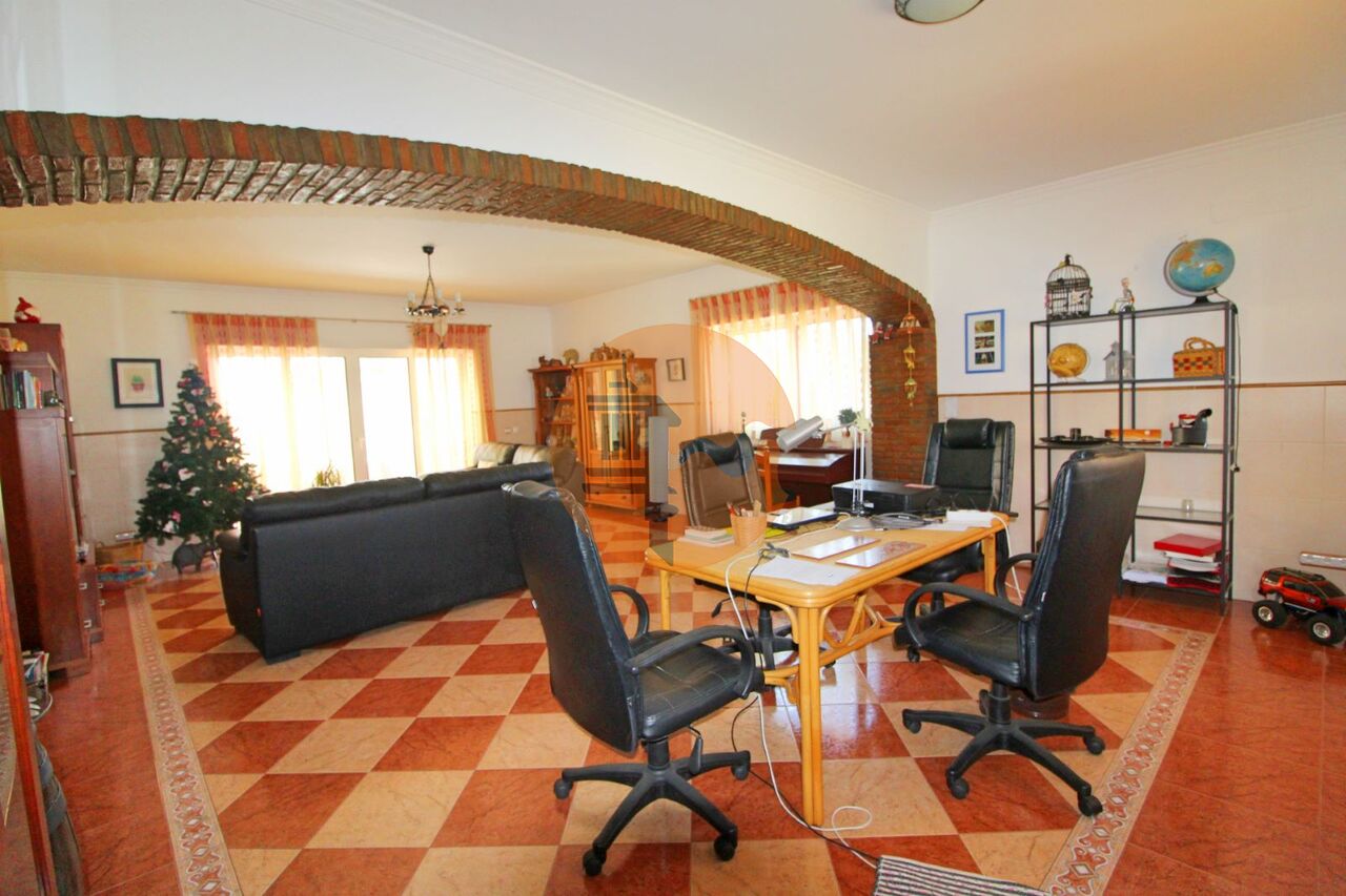 Villa for sale in Tavira 35