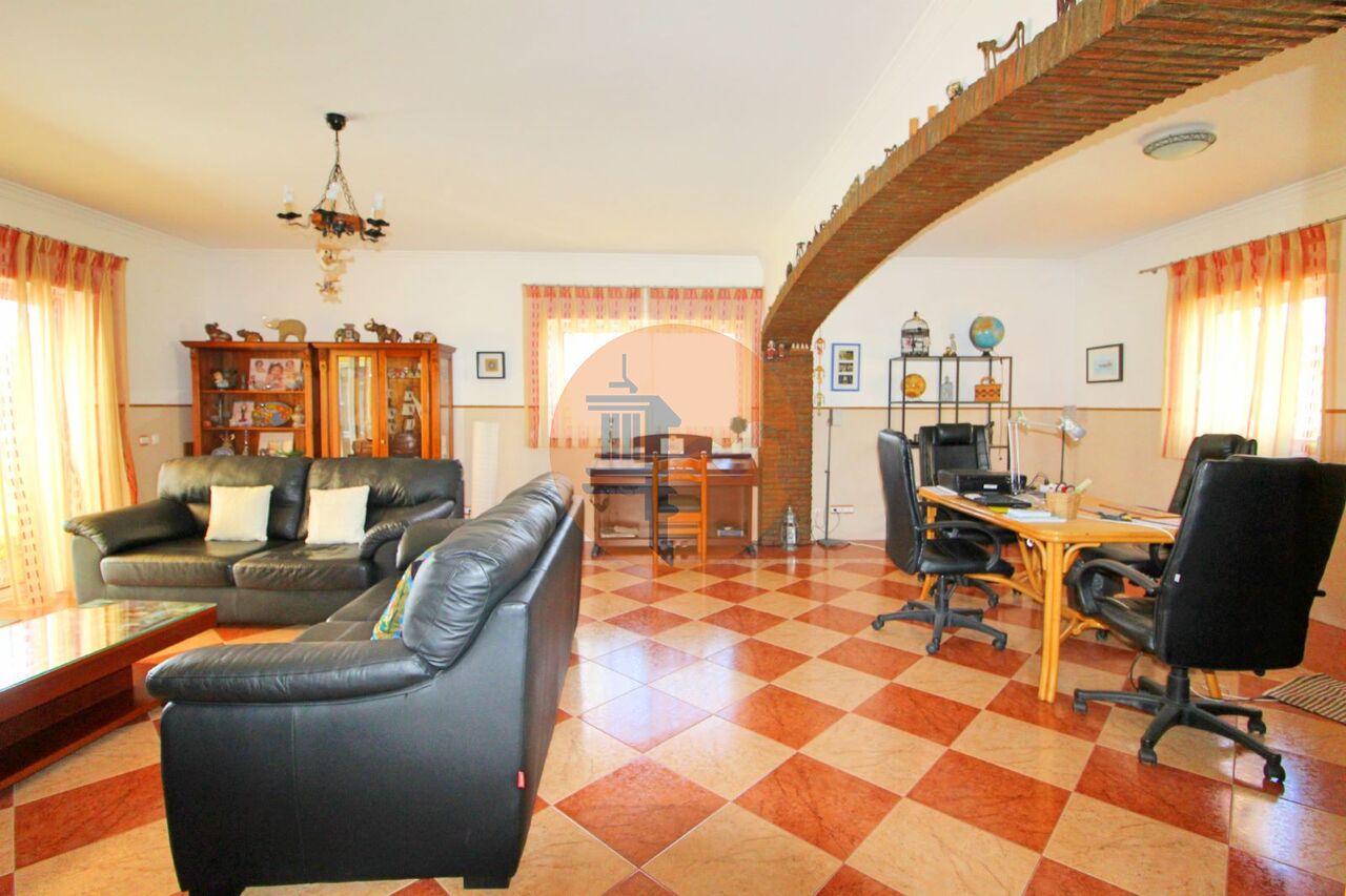Villa for sale in Tavira 36